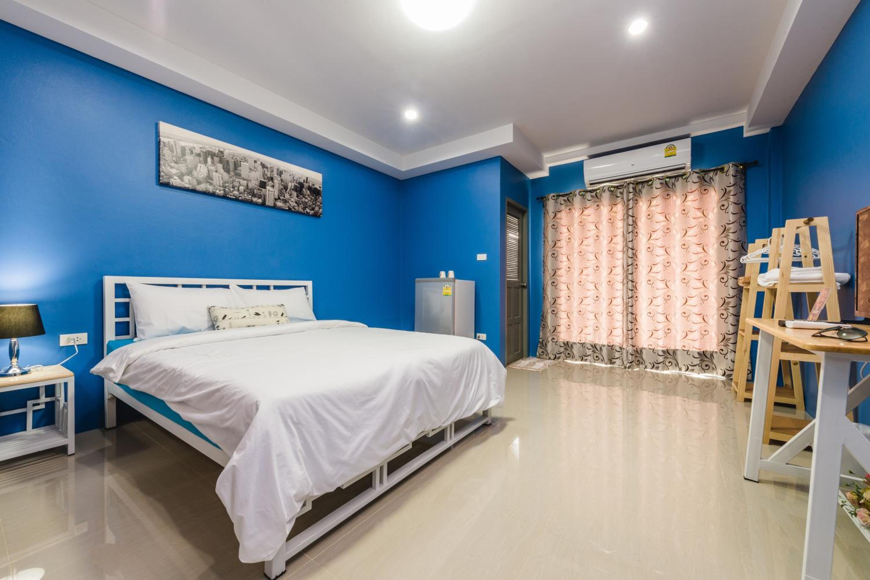 Queen Room with Balcony