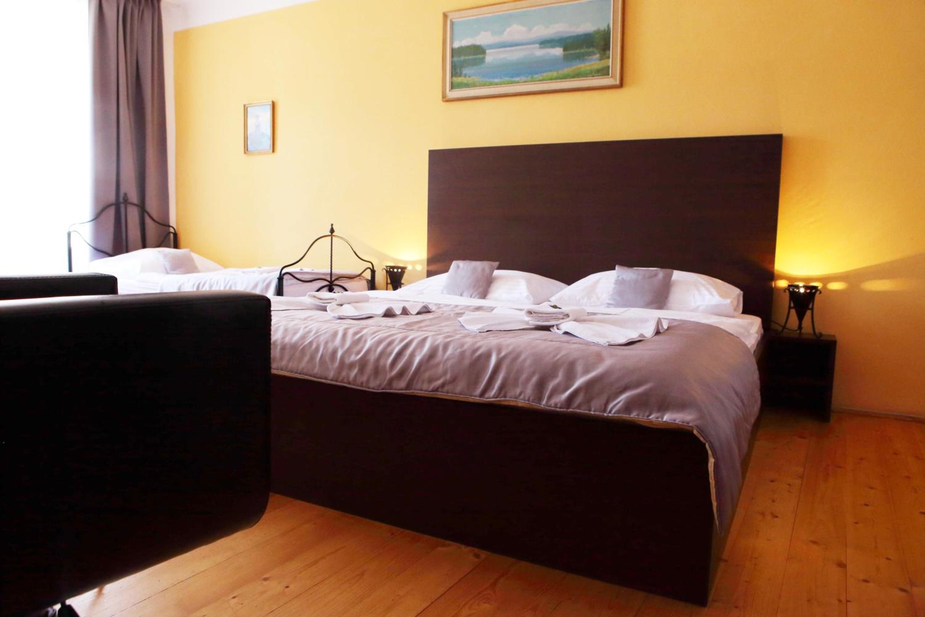 Comfort Family Room - Photo 4