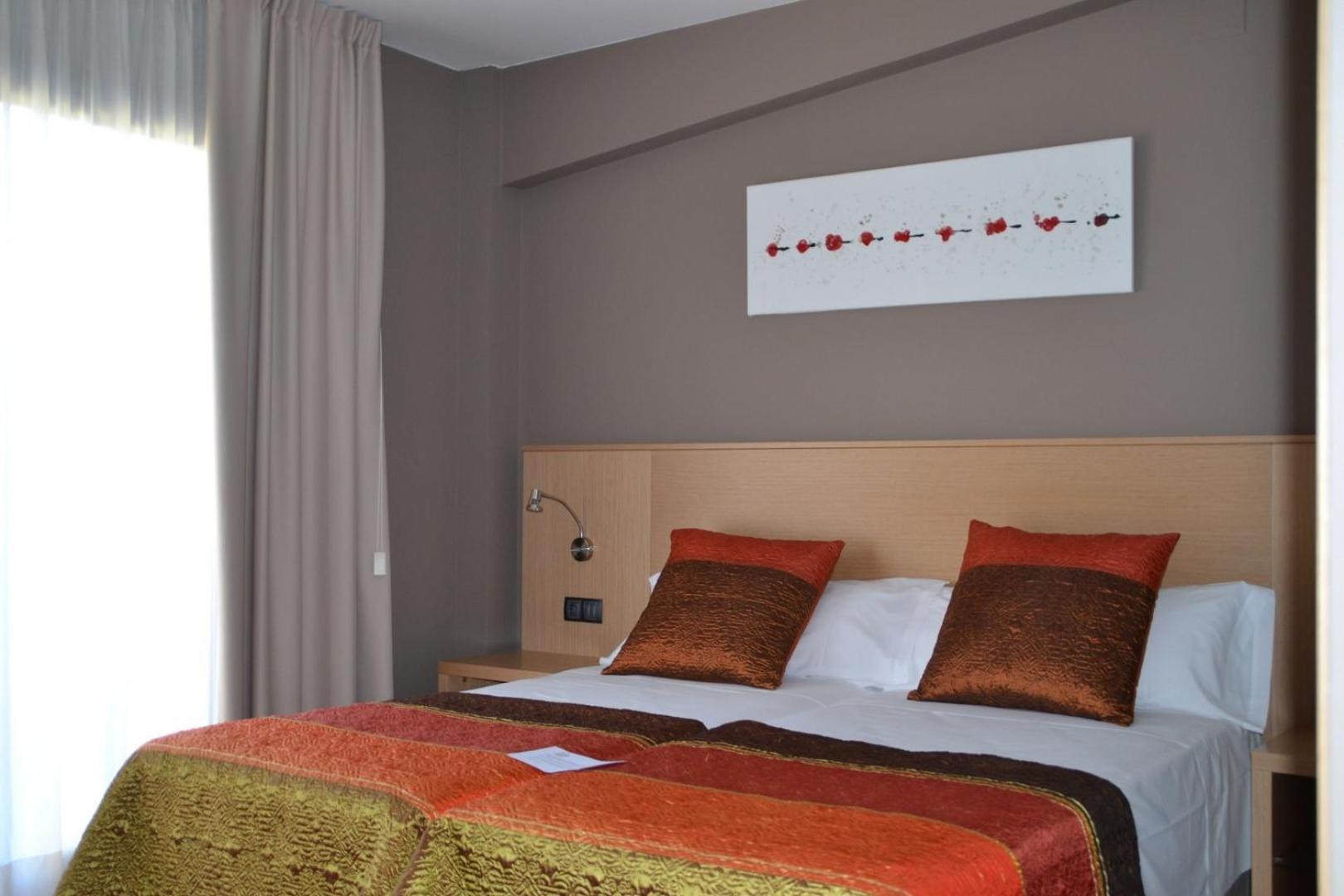 Double or Twin Room - Photo 2