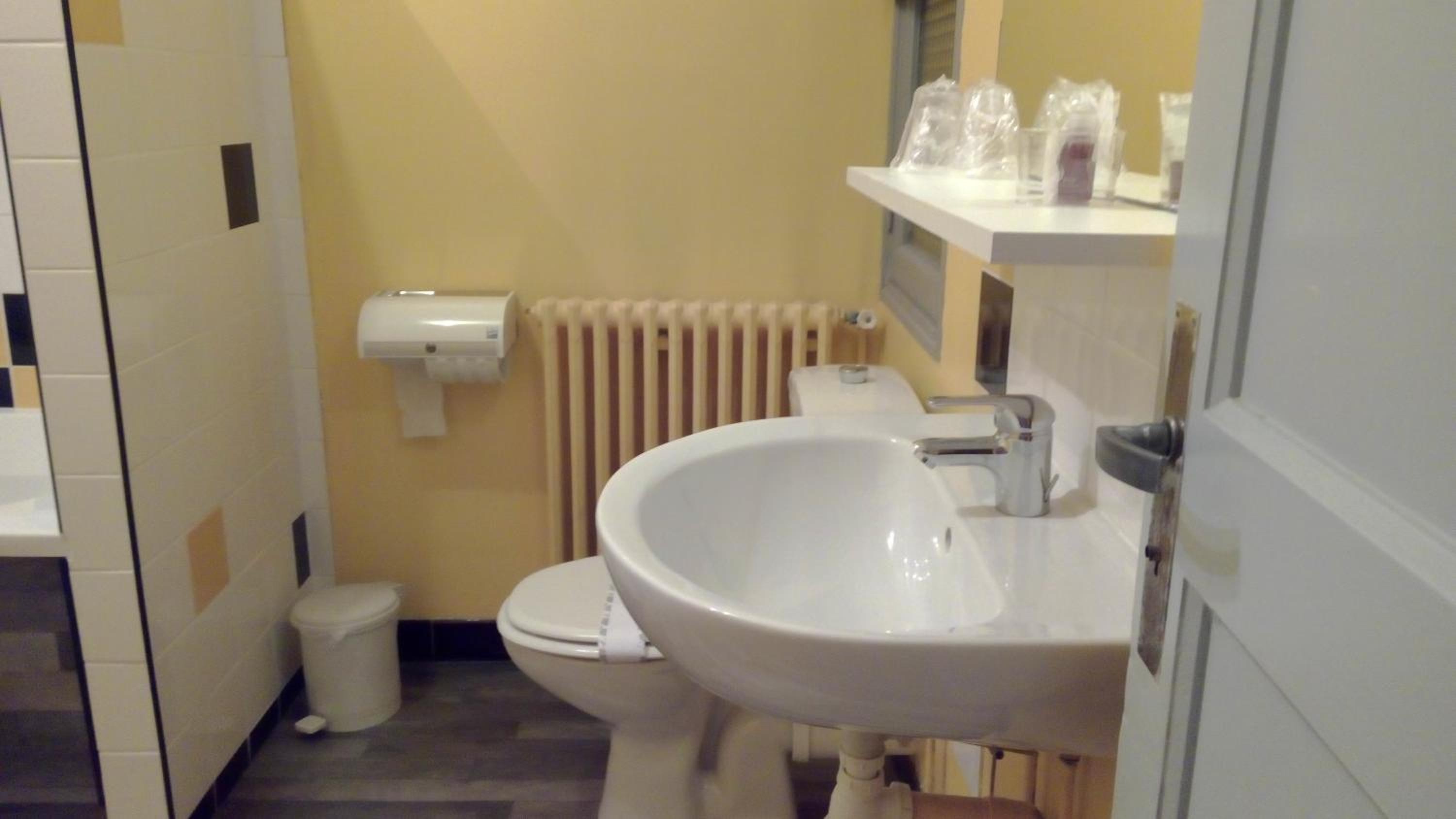 Triple Room - Photo 3
