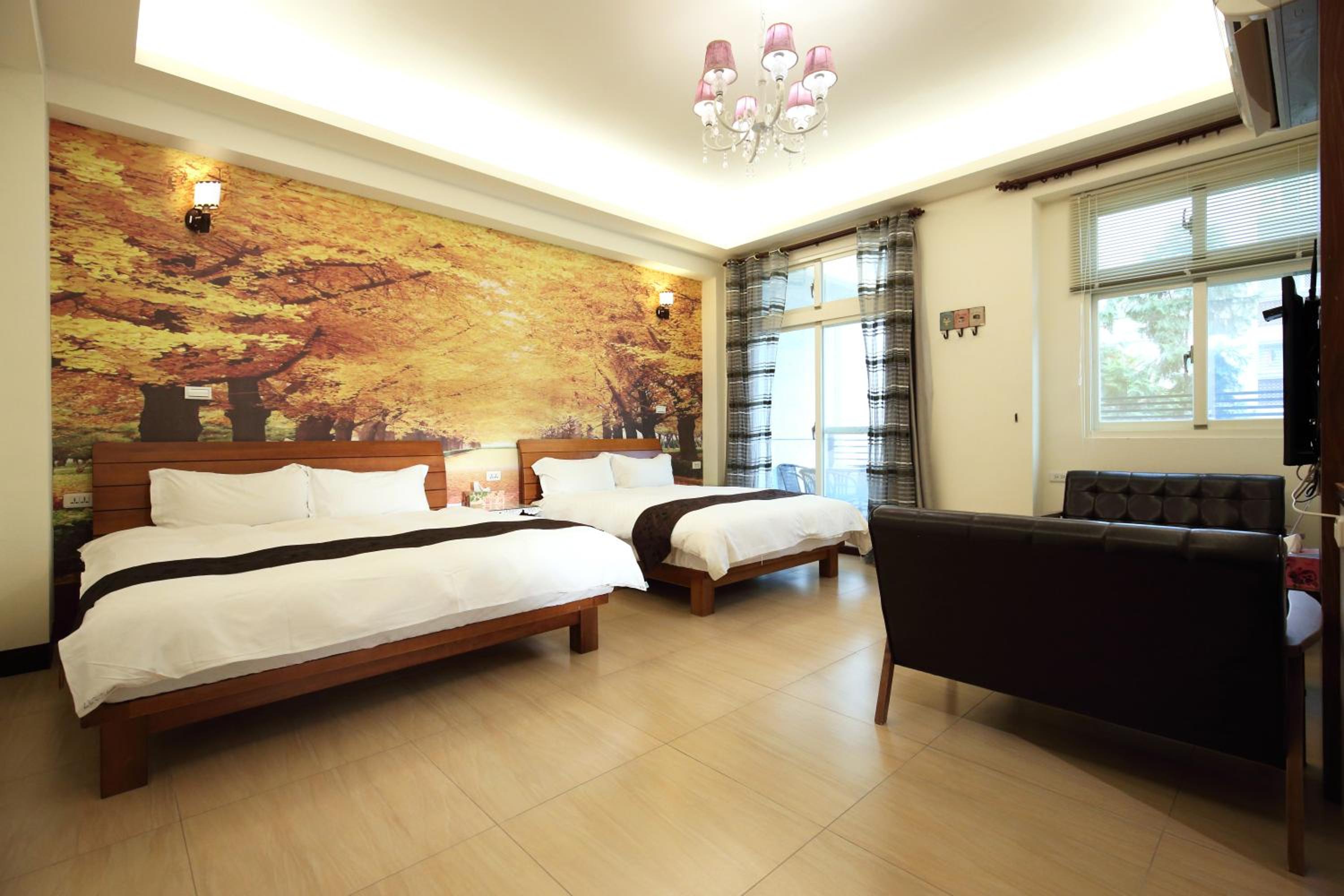 Quadruple Room with Balcony photo 3