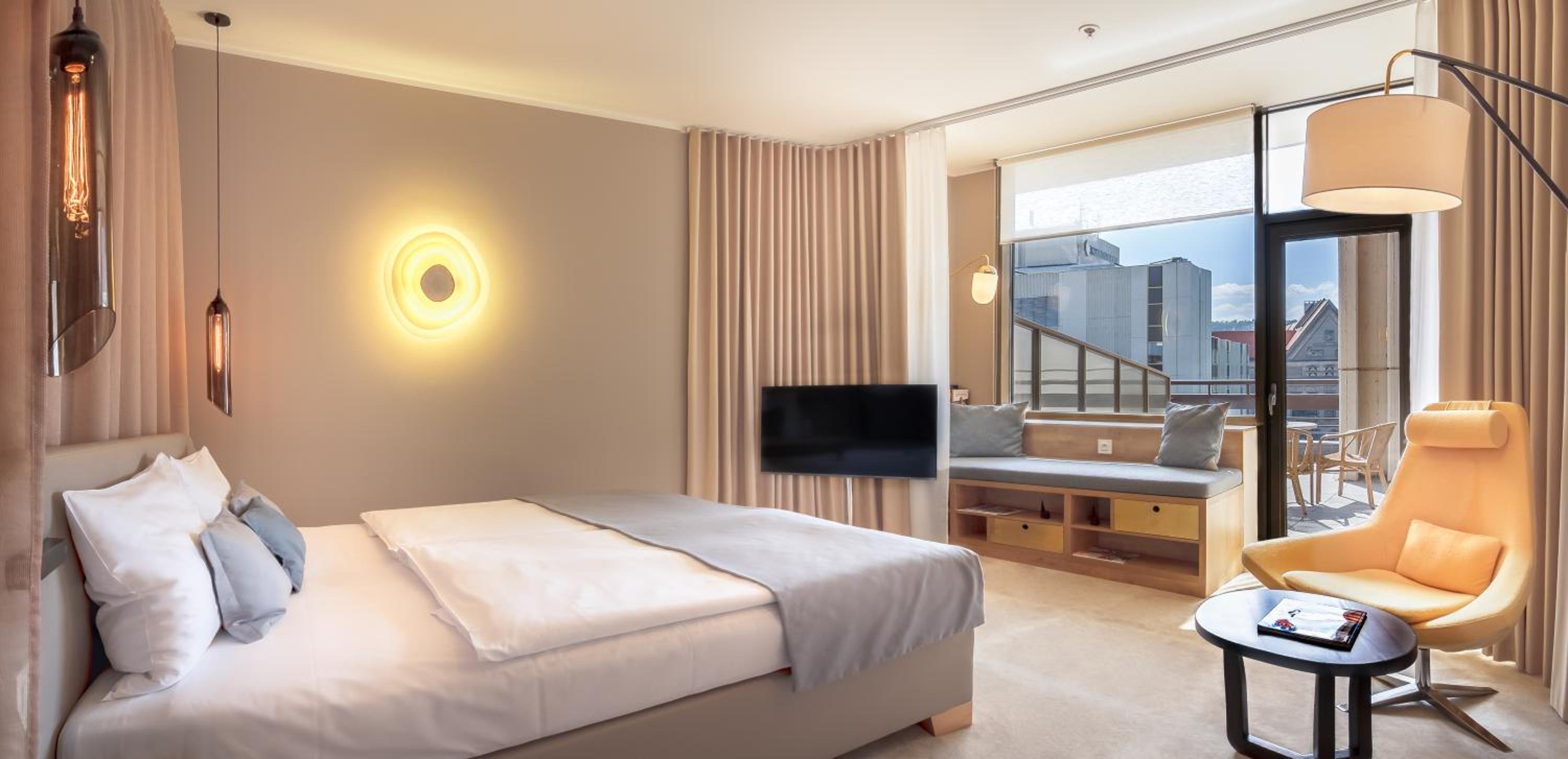 Deluxe Double or Twin room with Castle view and Terrace - Photo 9