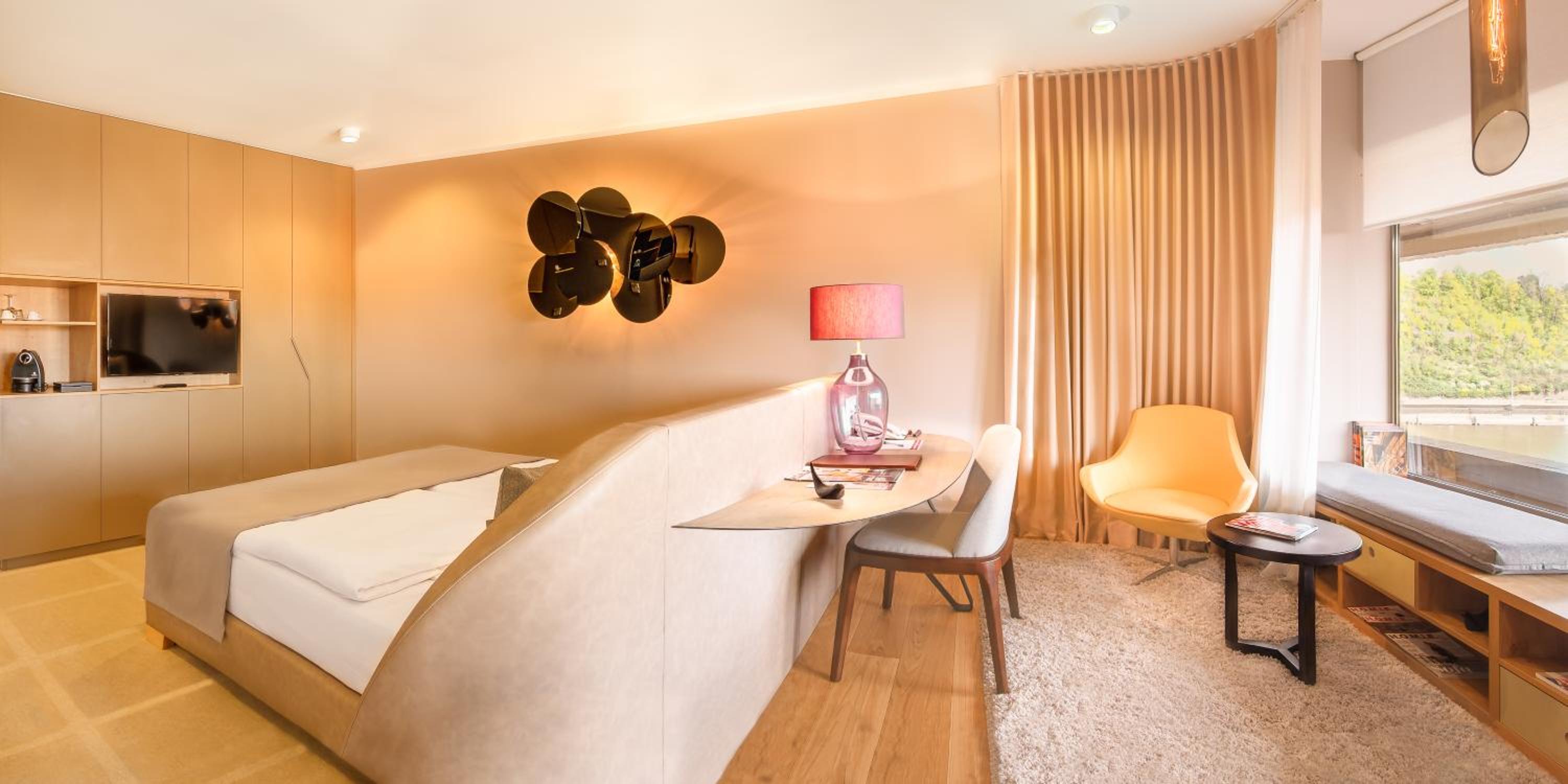 Deluxe Double or Twin Room River View - Photo 4