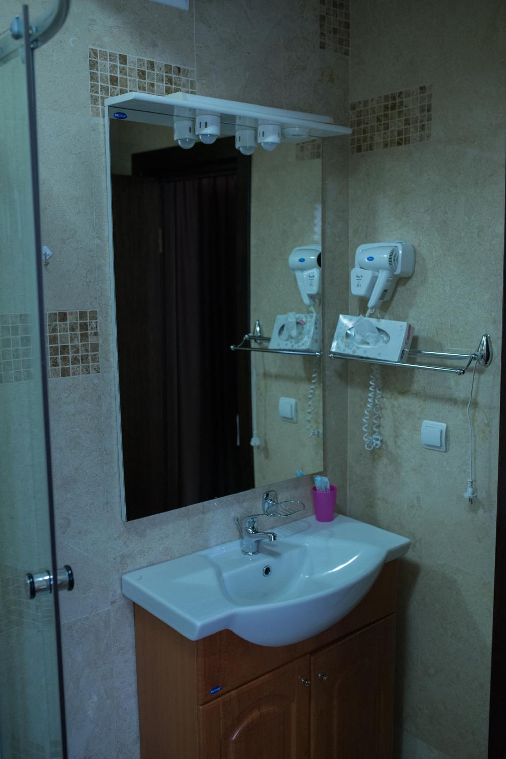 Superior Double Room - Photo 19