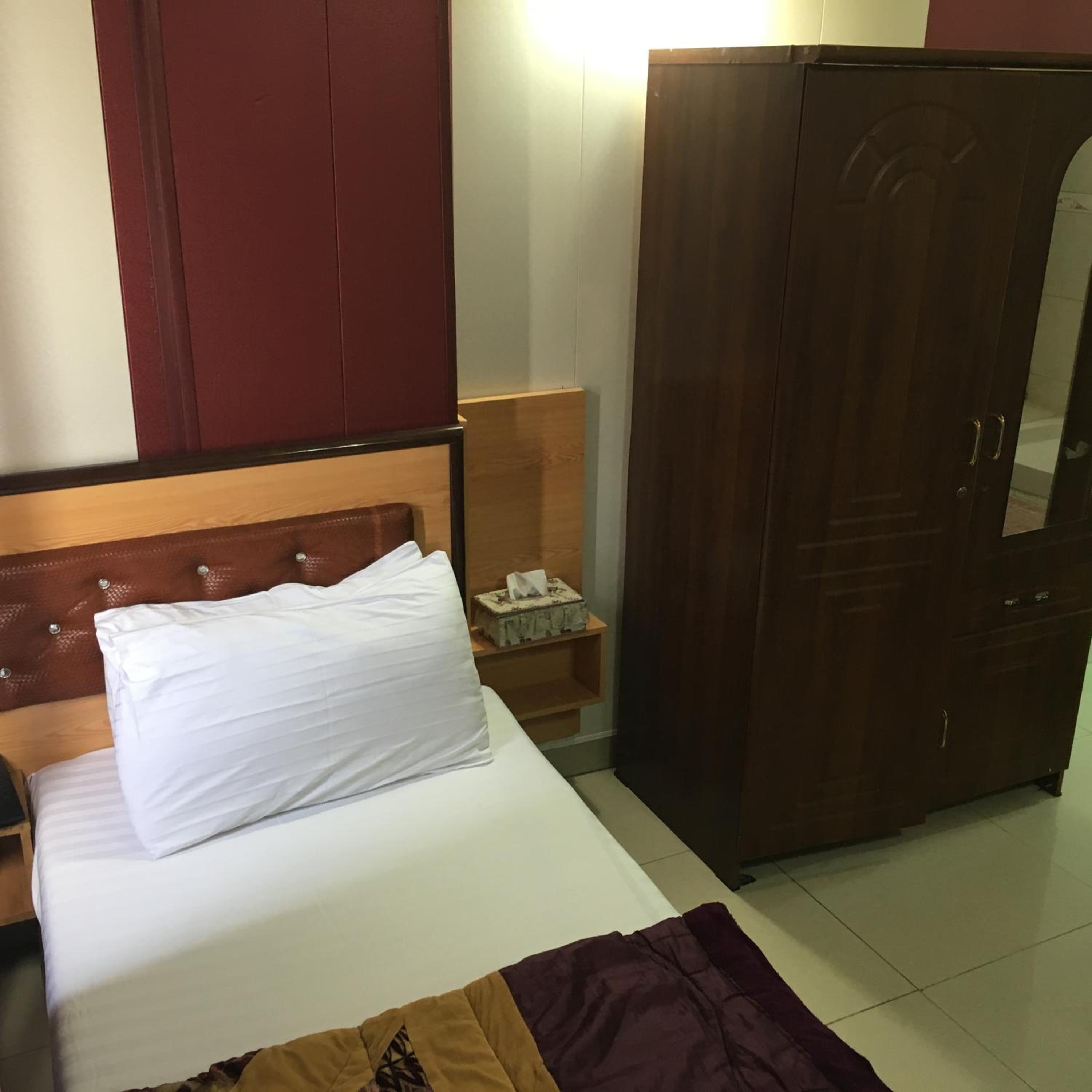 Deluxe Single Room
