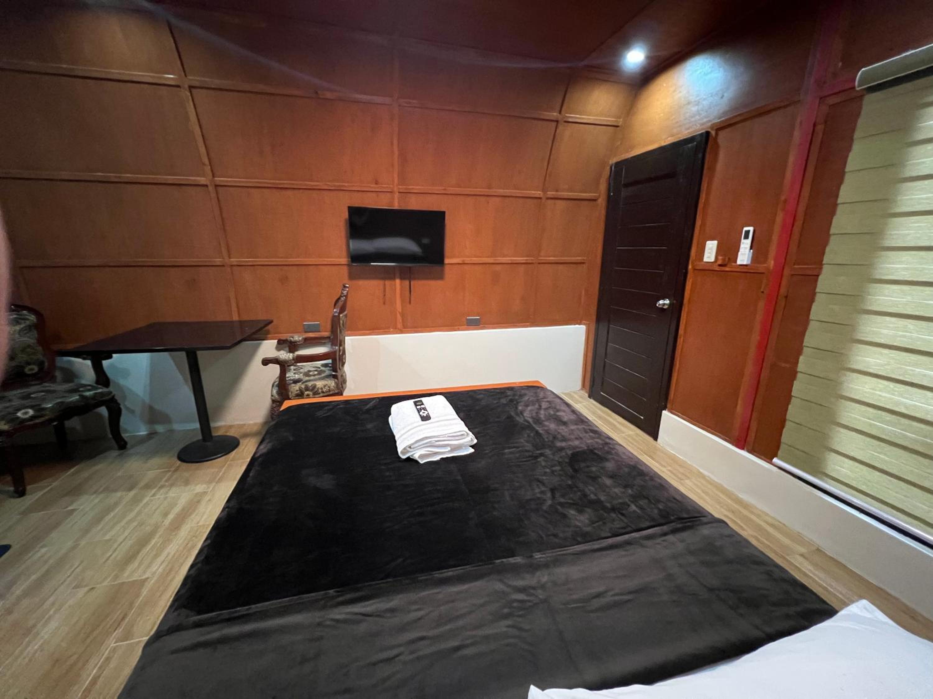 Deluxe Double Room photo 3