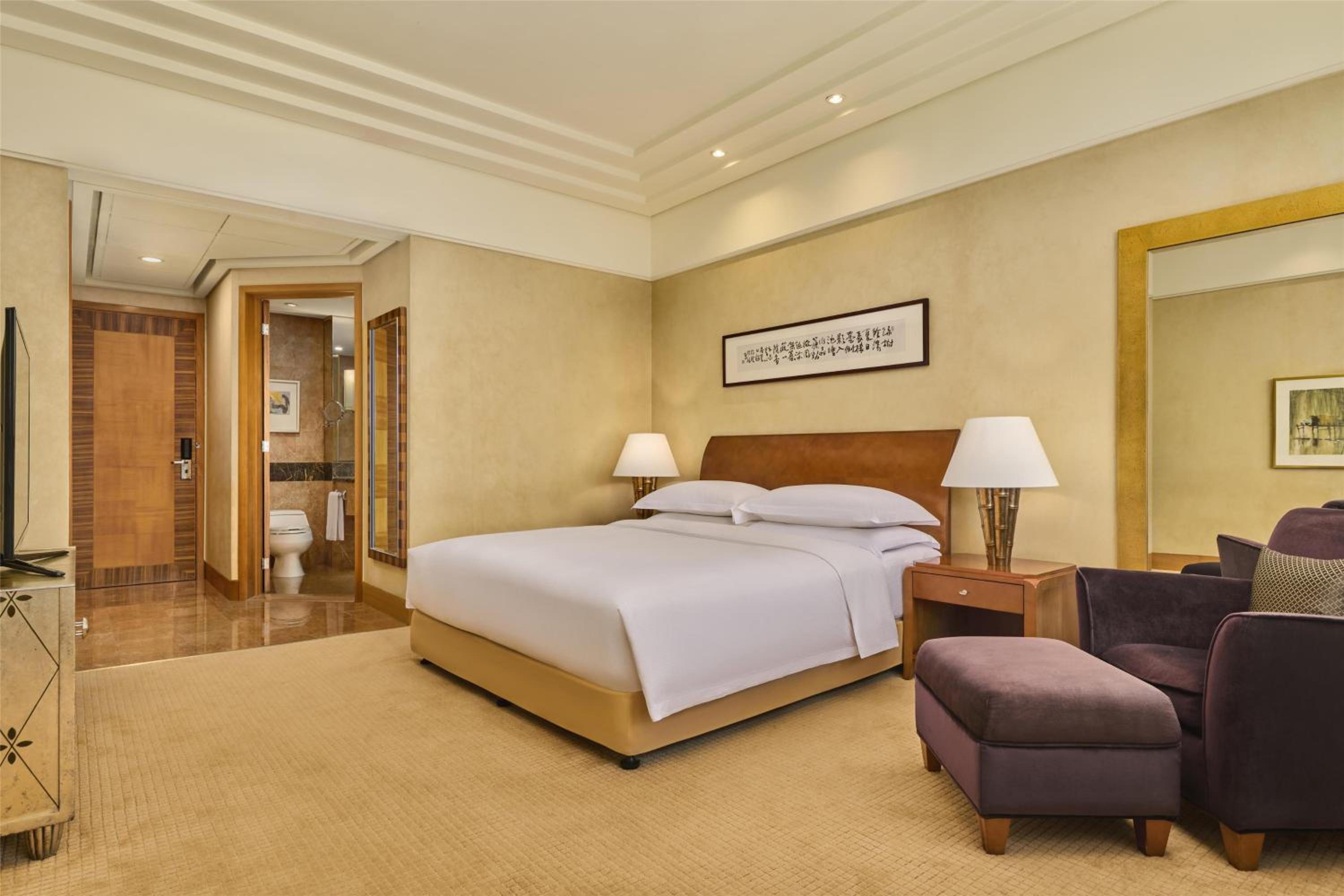 Executive King Room with View