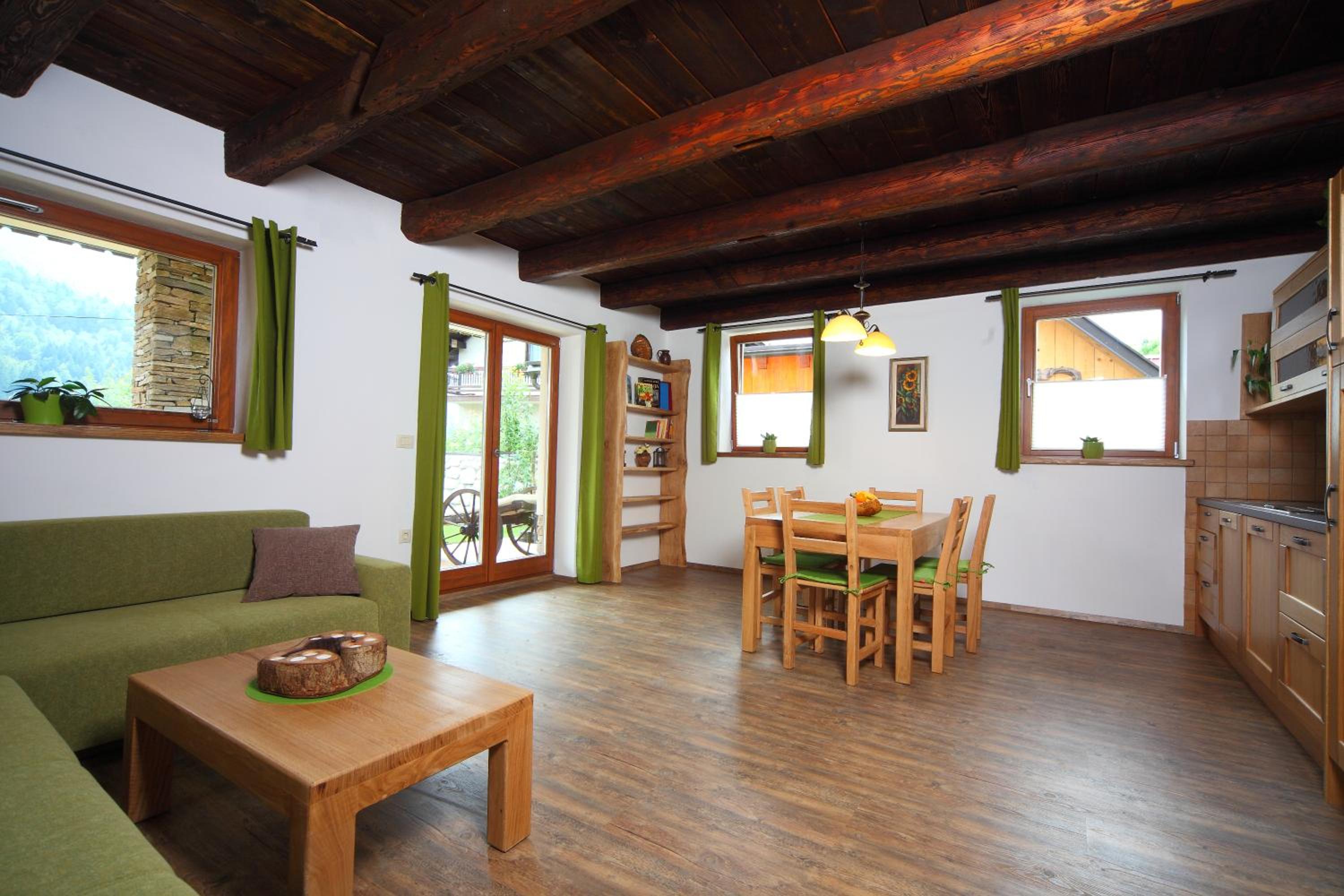 One-Bedroom Apartment with Terrace photo 3