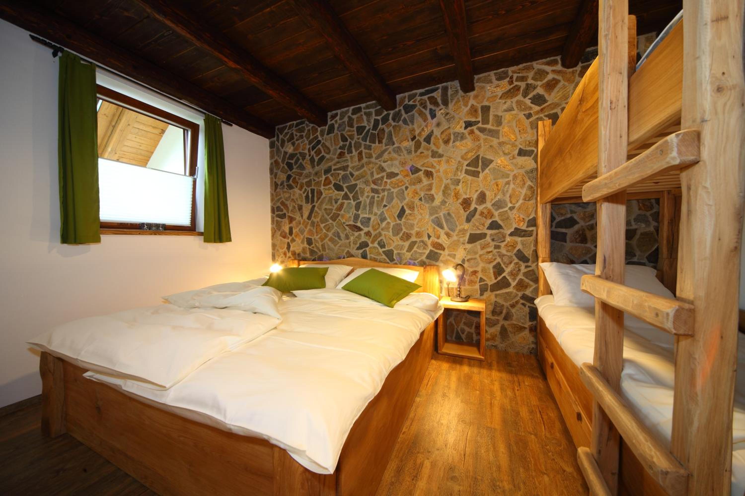 One-Bedroom Apartment with Terrace photo 1