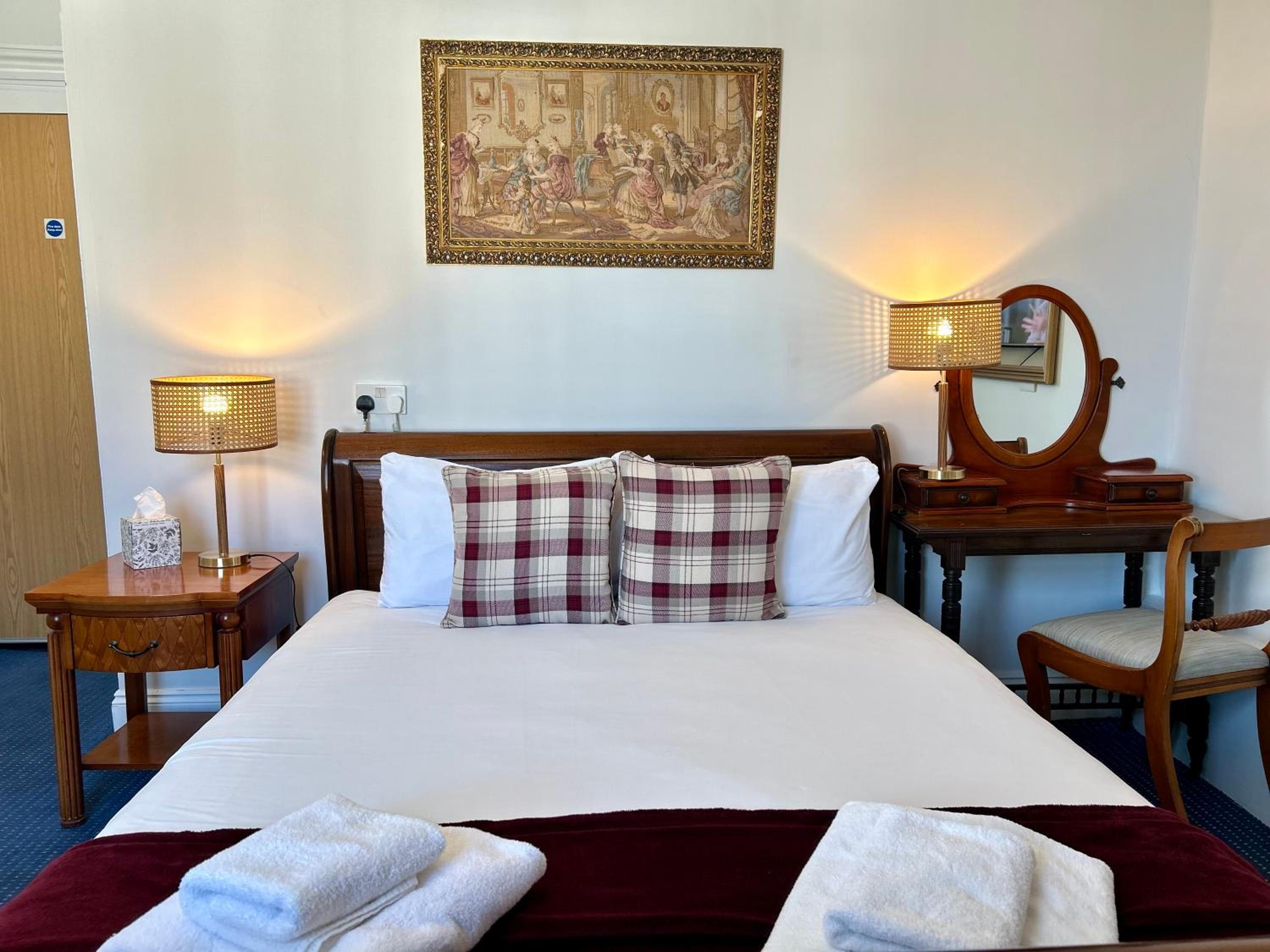Large Double Room