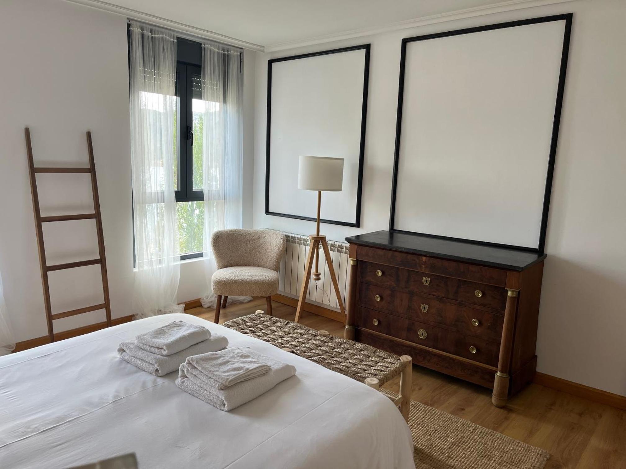 Two-Bedroom Apartment with Lake View
