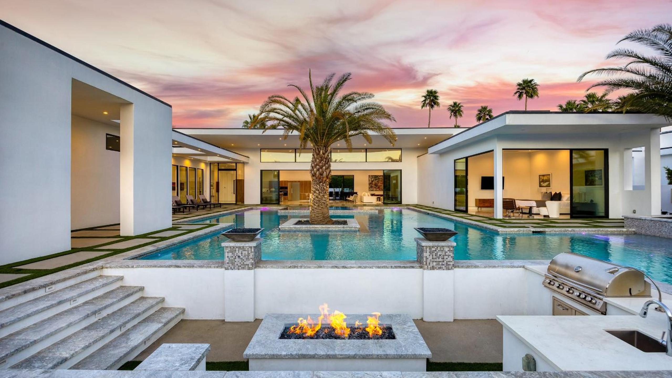 Vacation Home photo 1