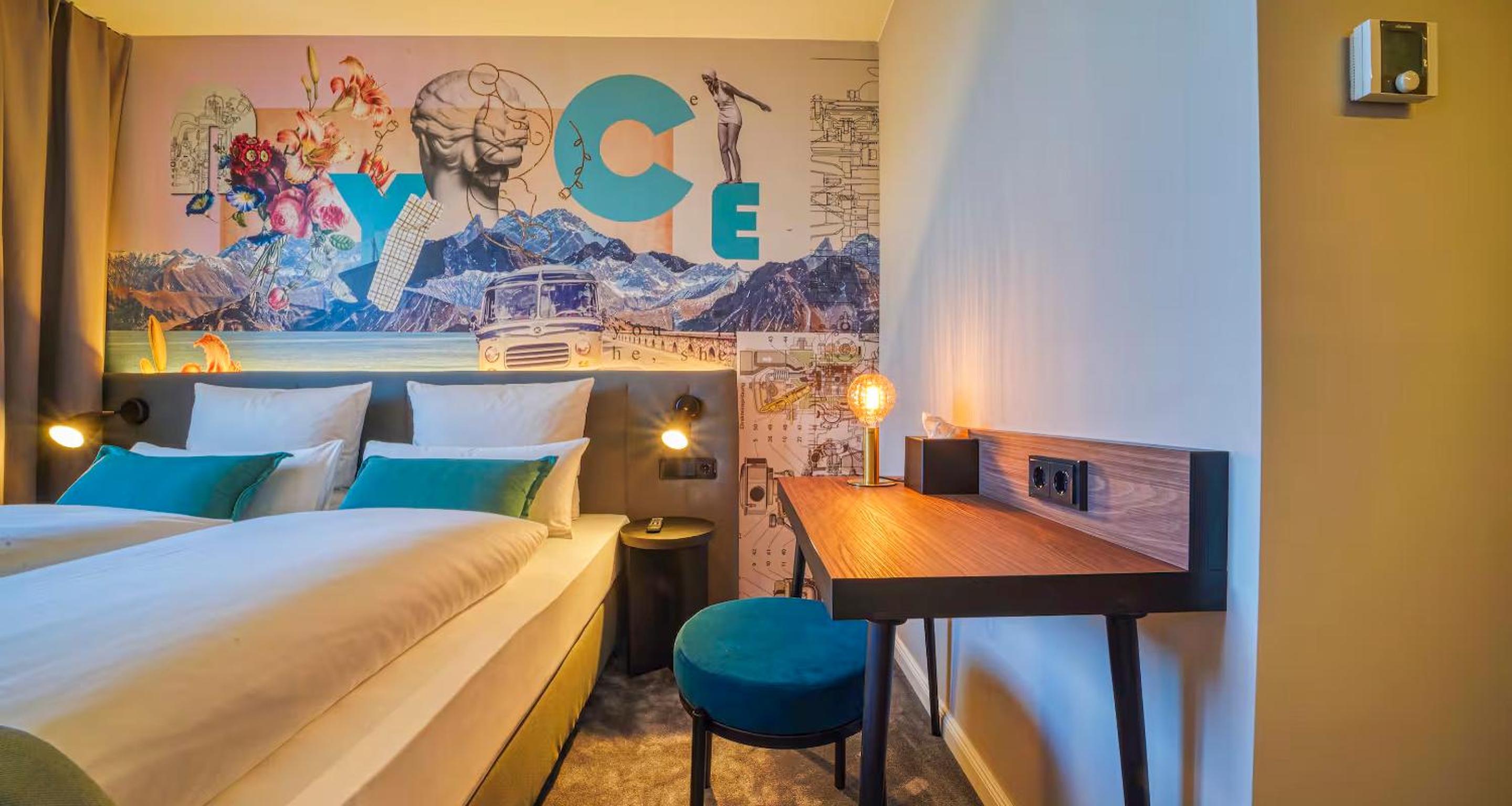 Standard Twin Room - Photo 1
