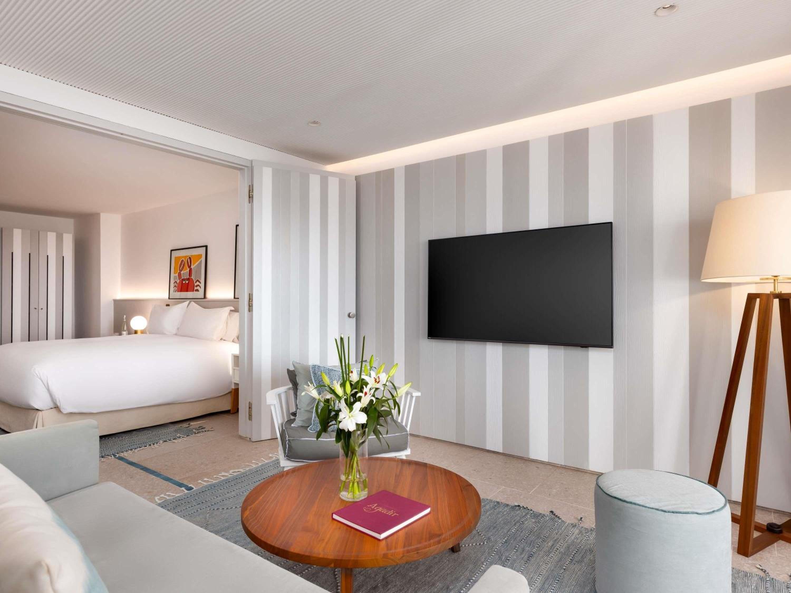 Prestige King Suite with Terrace and Garden View - Photo 1