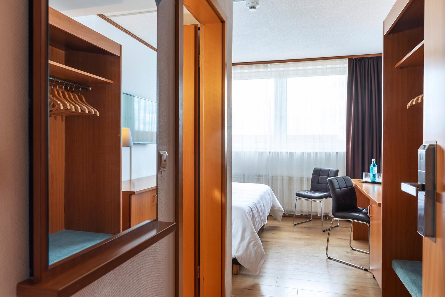 Economy Double Room photo 3