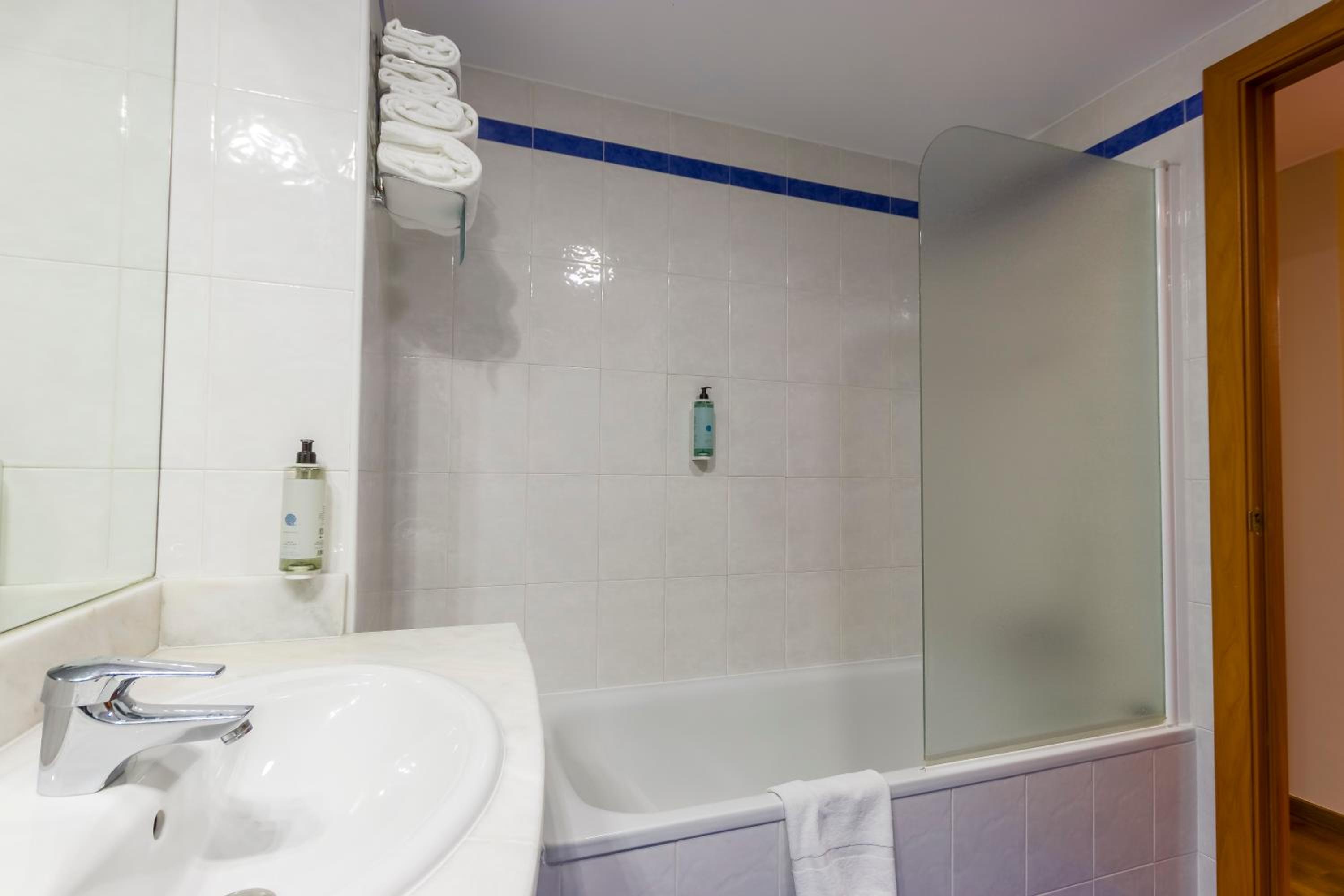Triple Room - Photo 2
