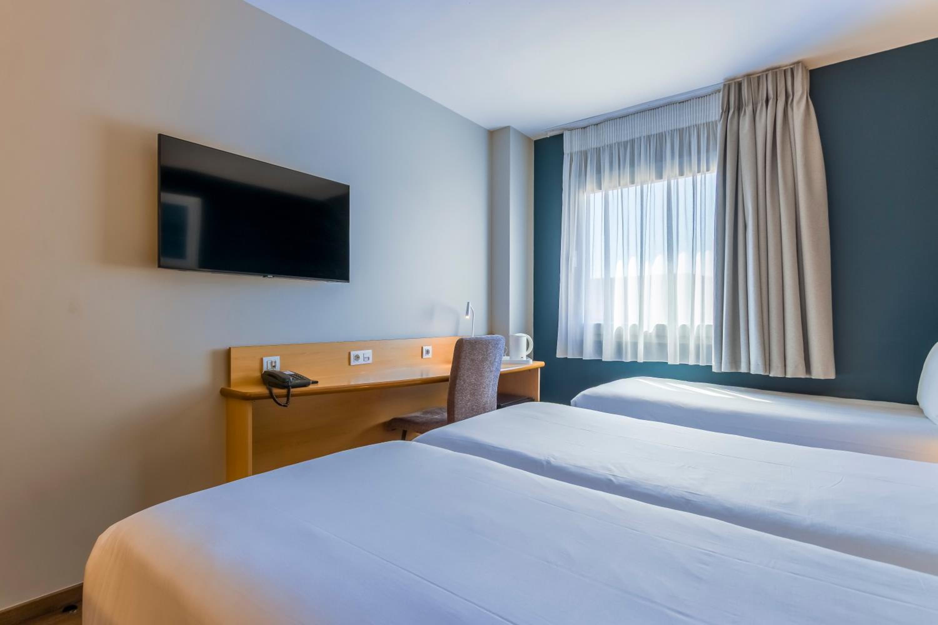 Triple Room - Photo 7