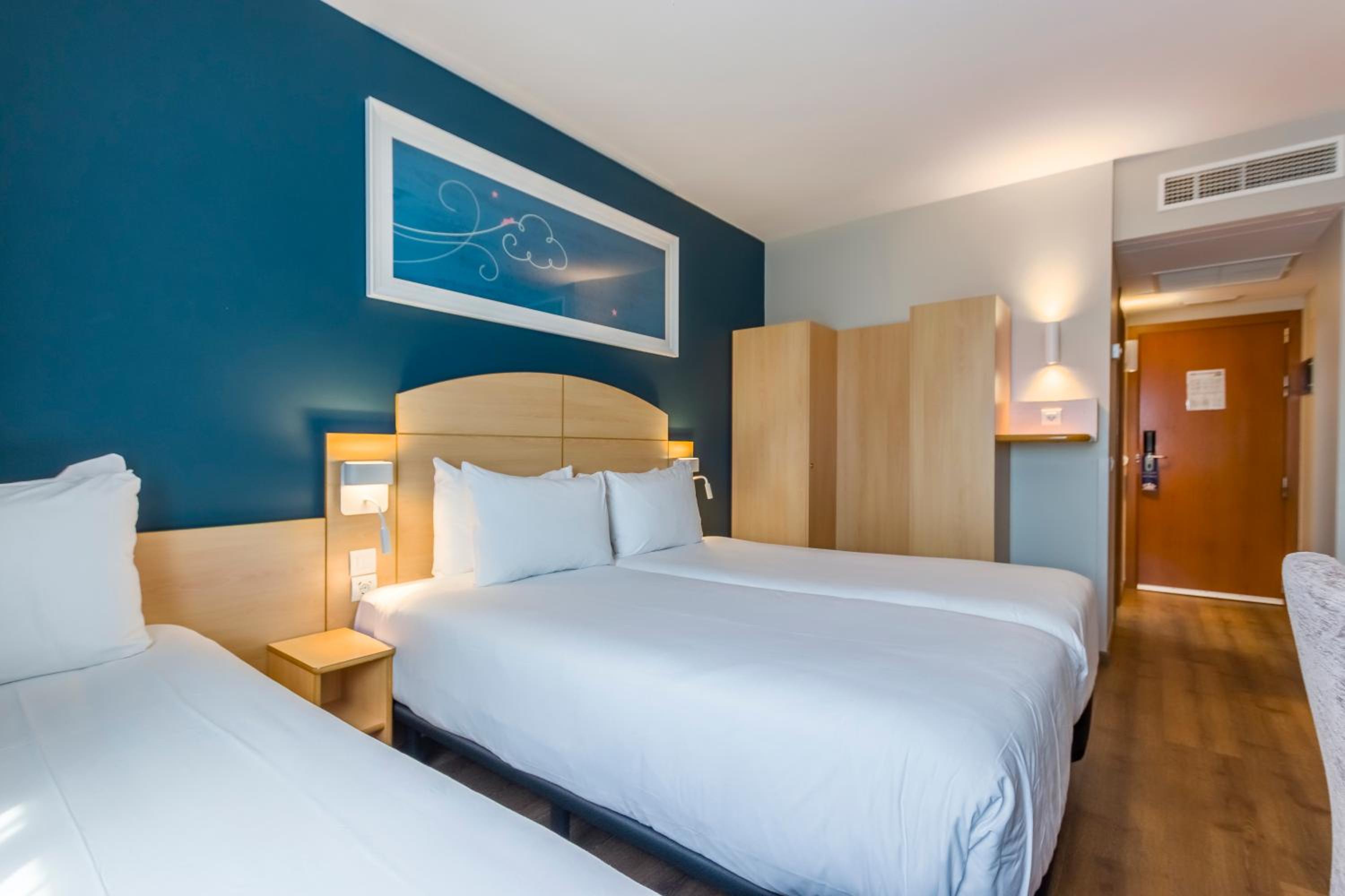 Triple Room - Photo 8