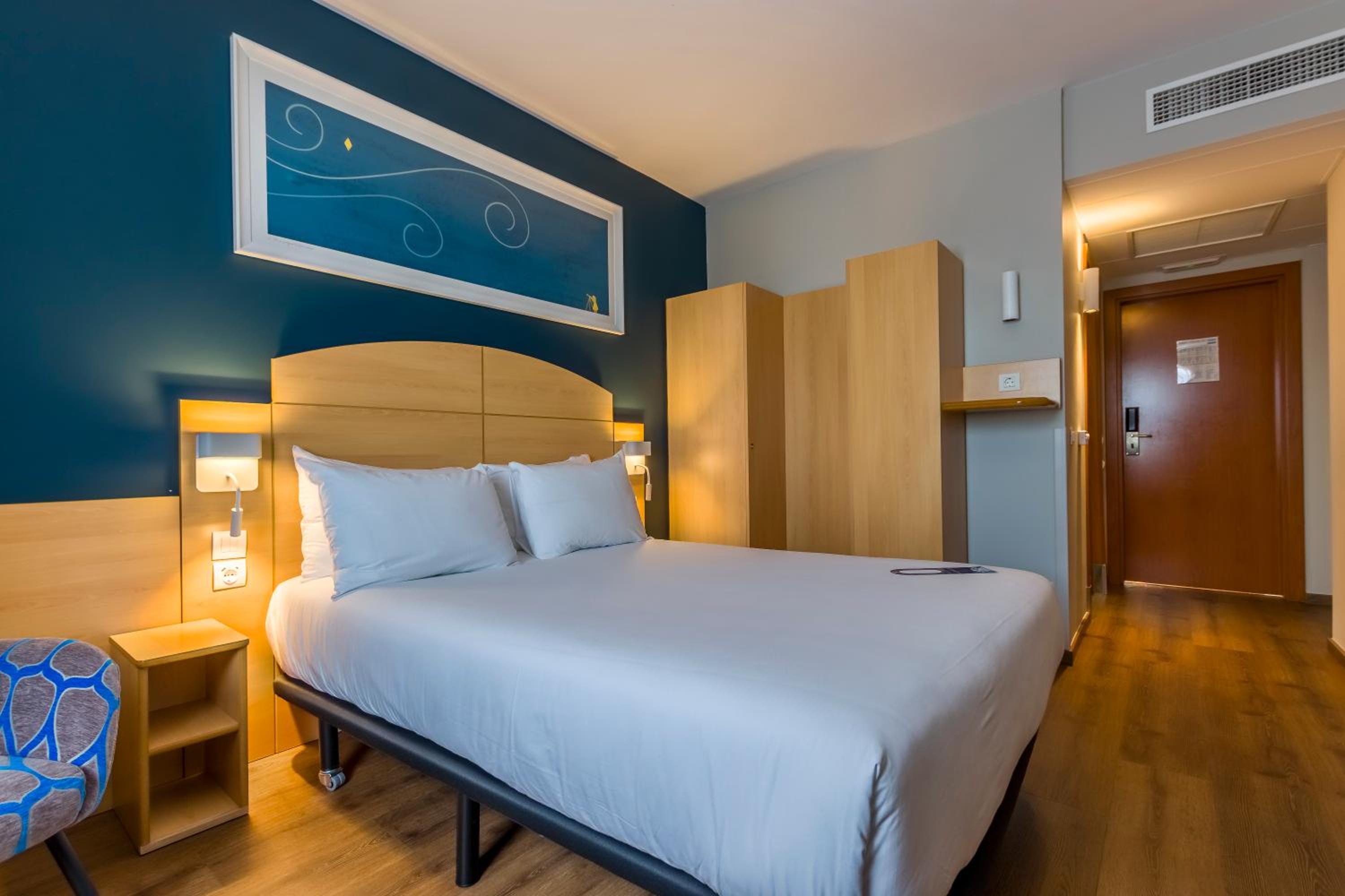 Double Room - Disability Access - Photo 13