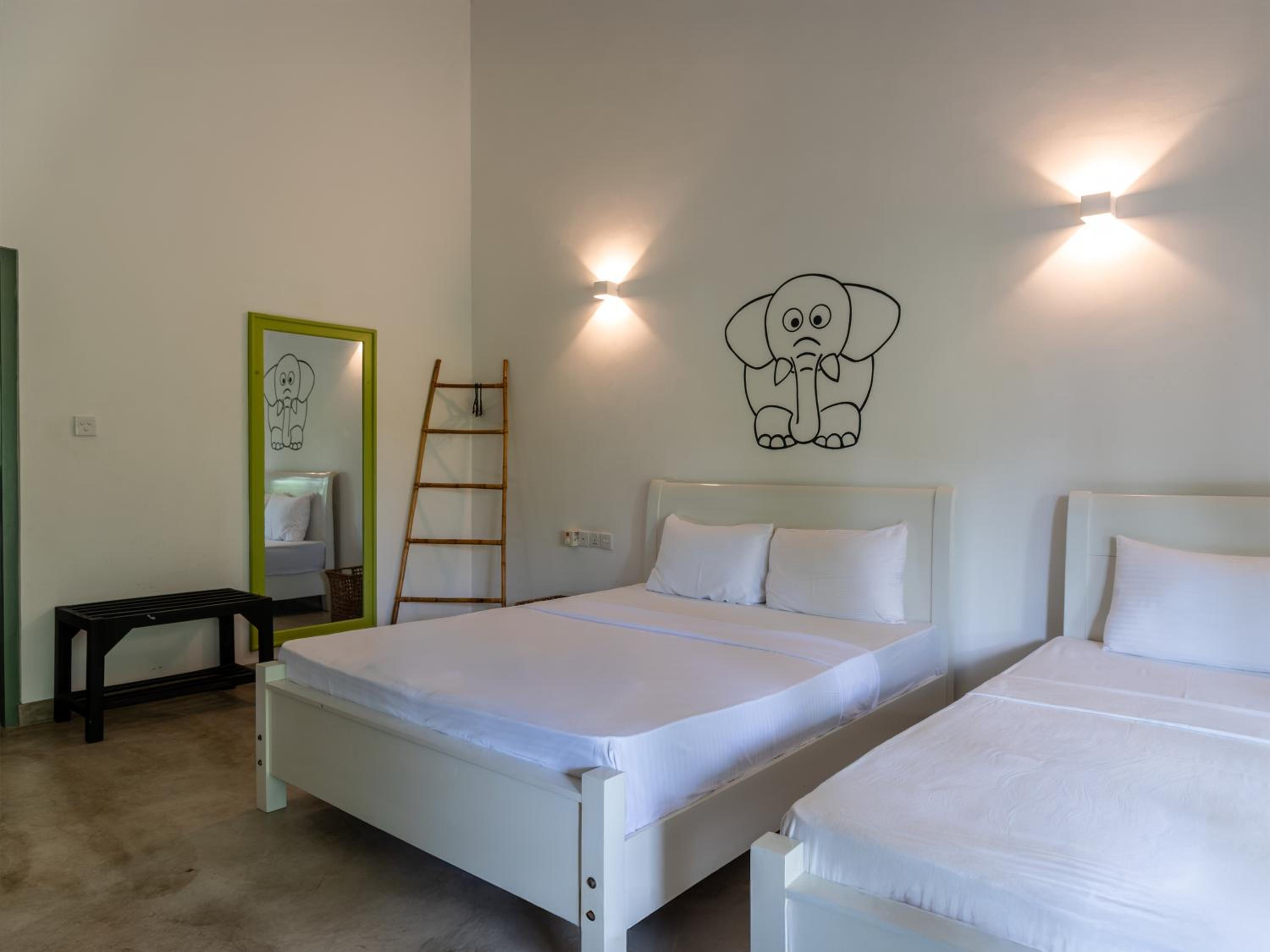 Deluxe Triple Room - Photo 5