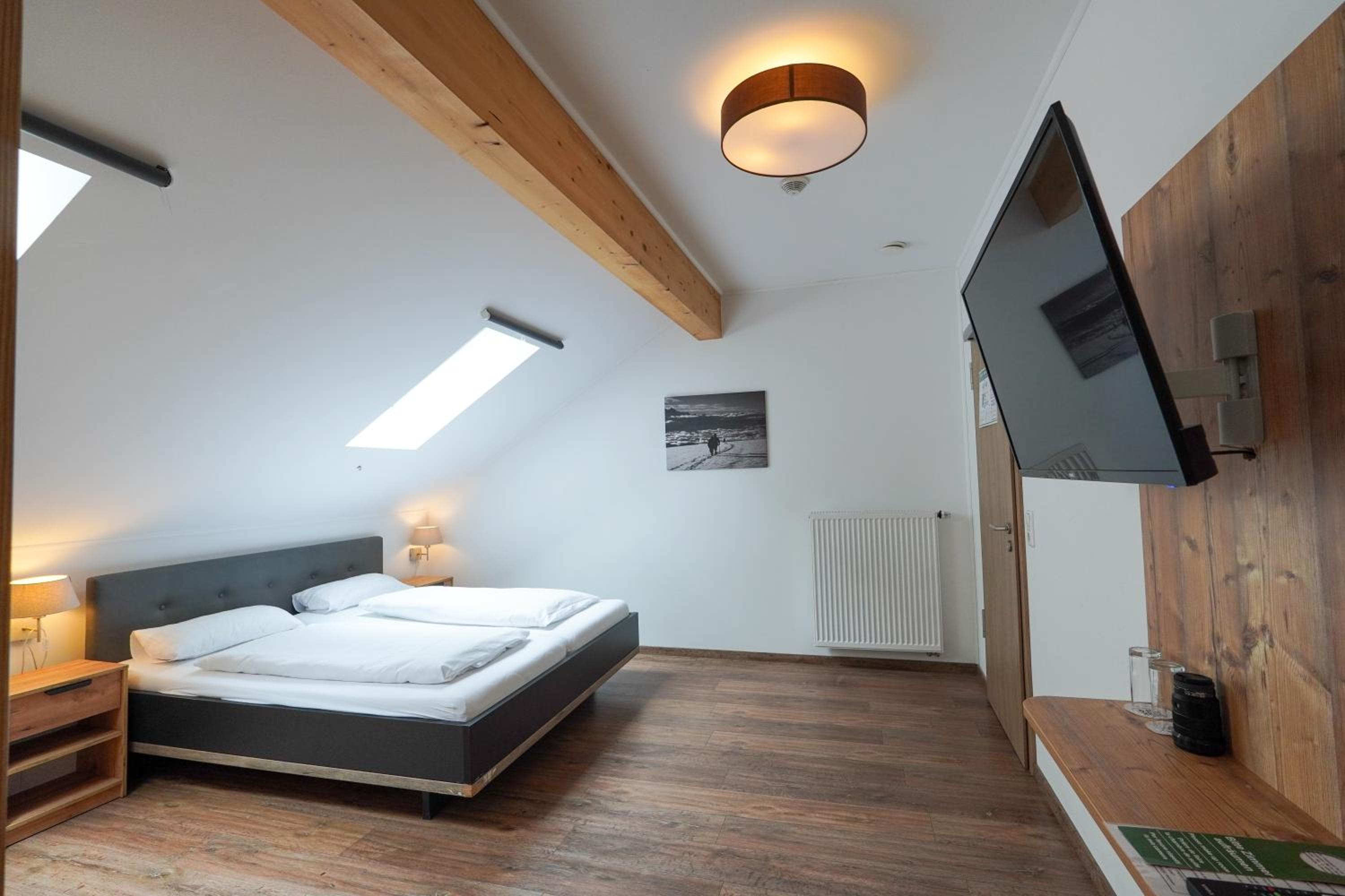 Standard Double Room photo 3