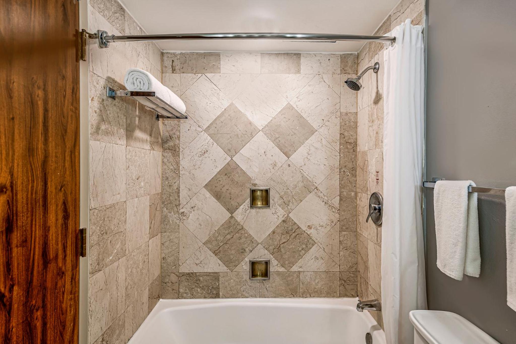 Junior Suite - Photo 2