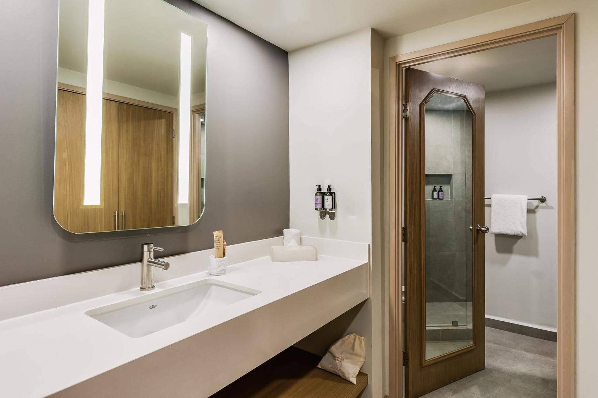 Deluxe Double Room - Photo 1