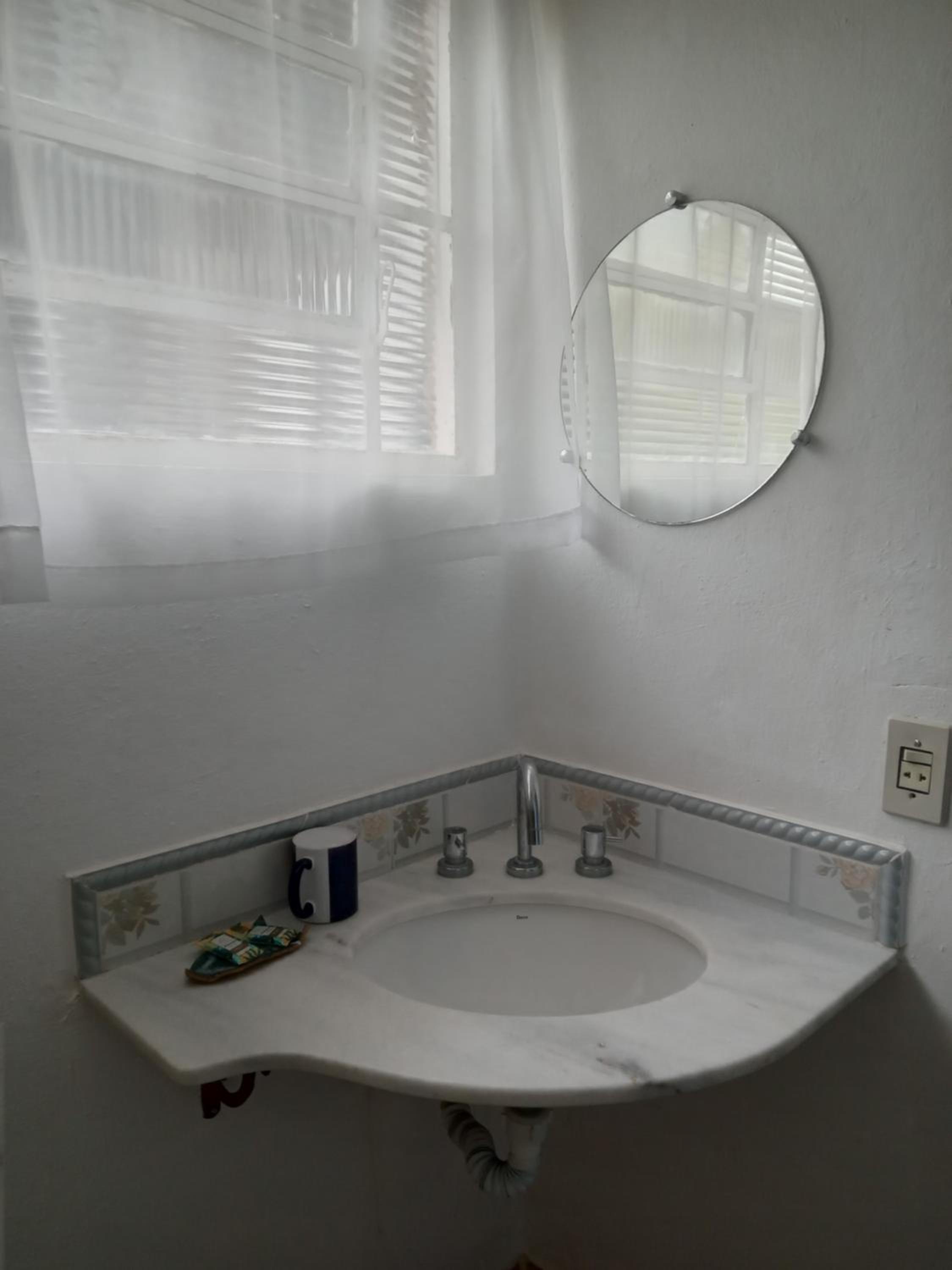 Double Room - Photo 7