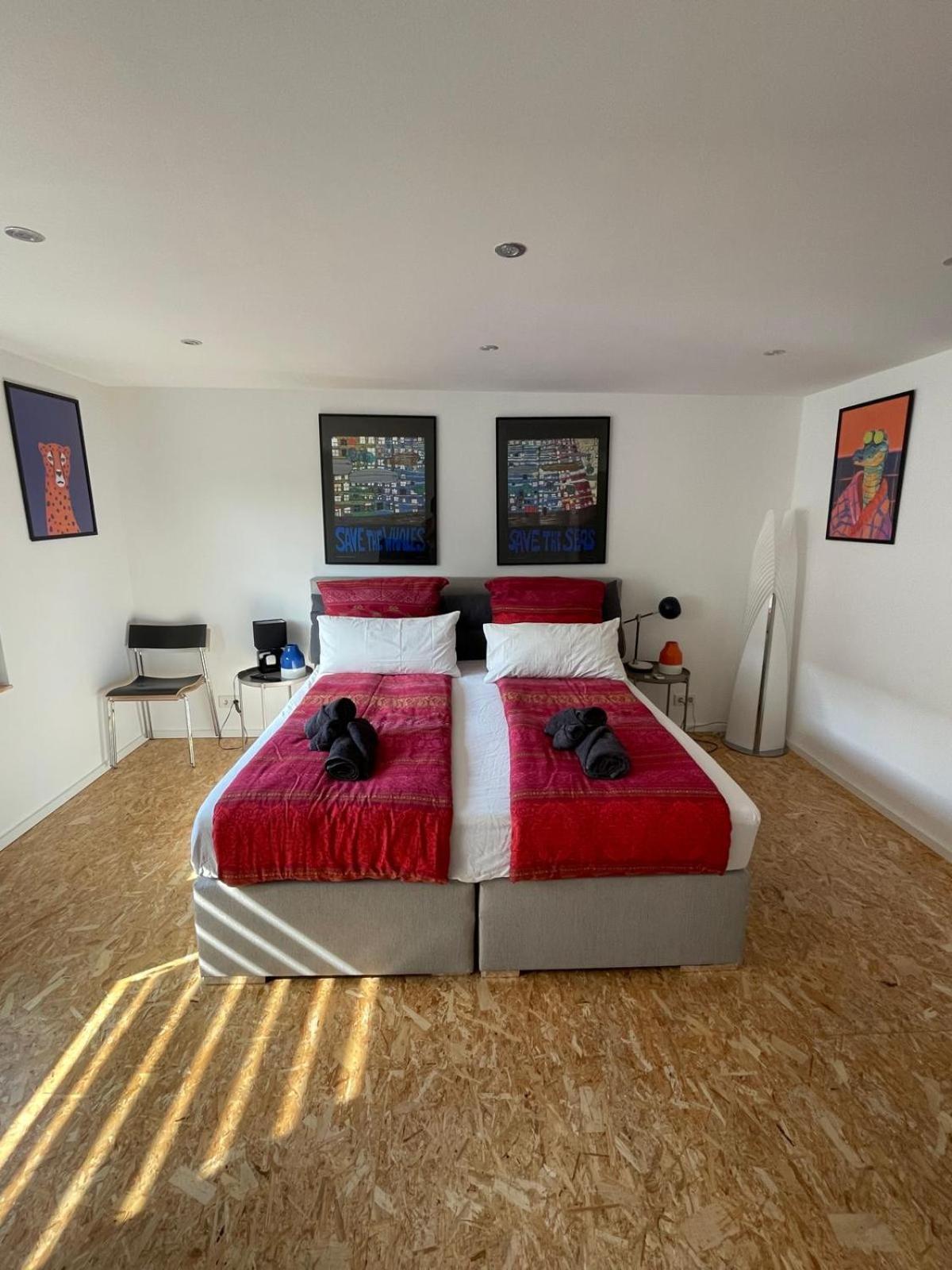One-Bedroom Apartment with Terrace photo 1
