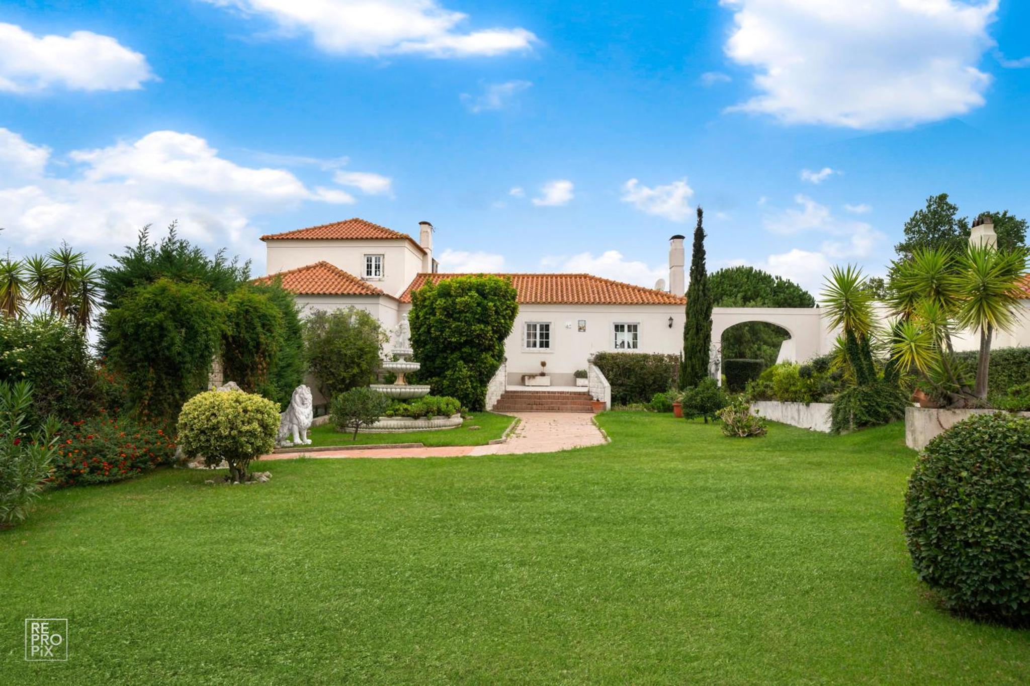 Villa with Private Pool photo 1