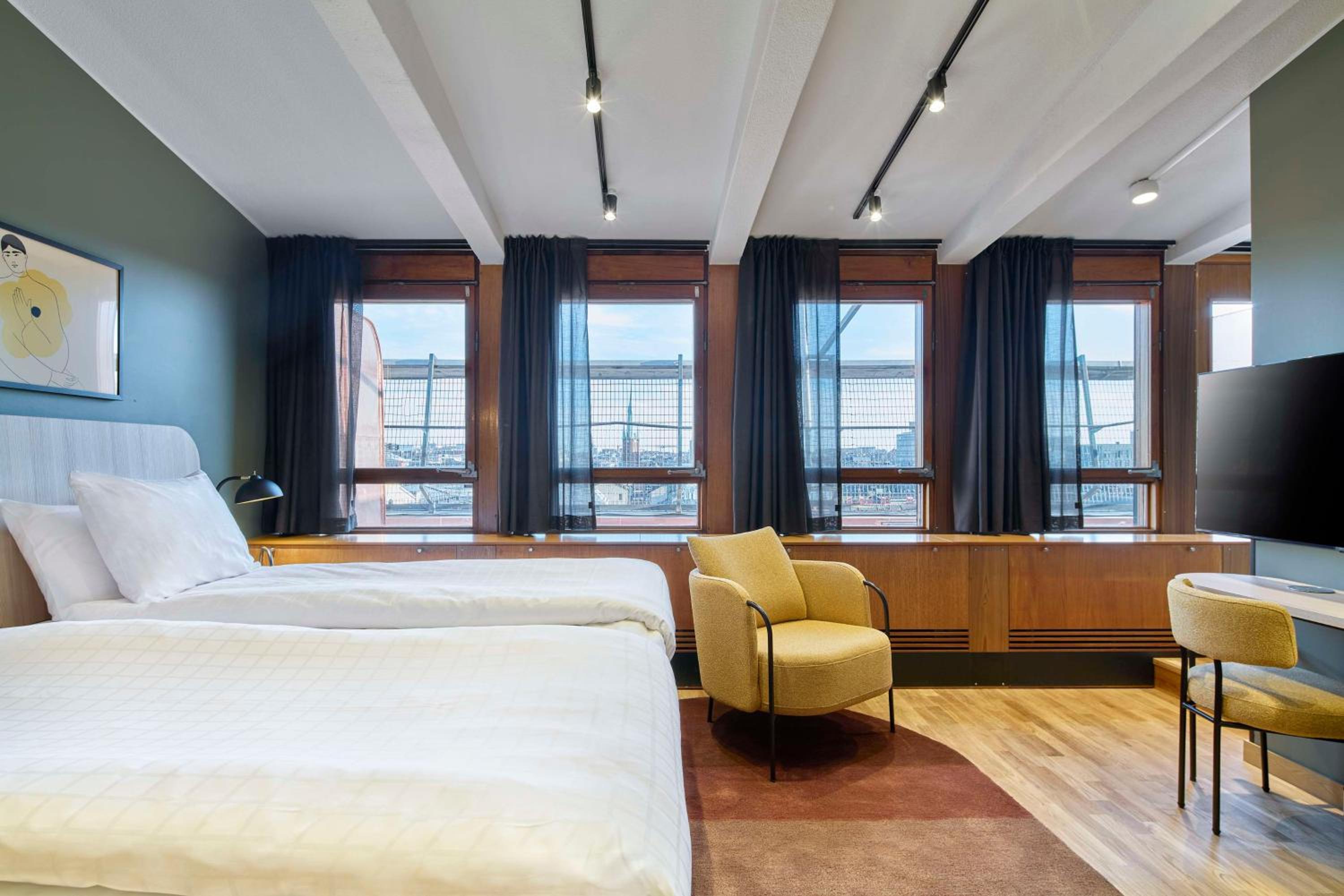 King Superior Plus Room - Photo 2