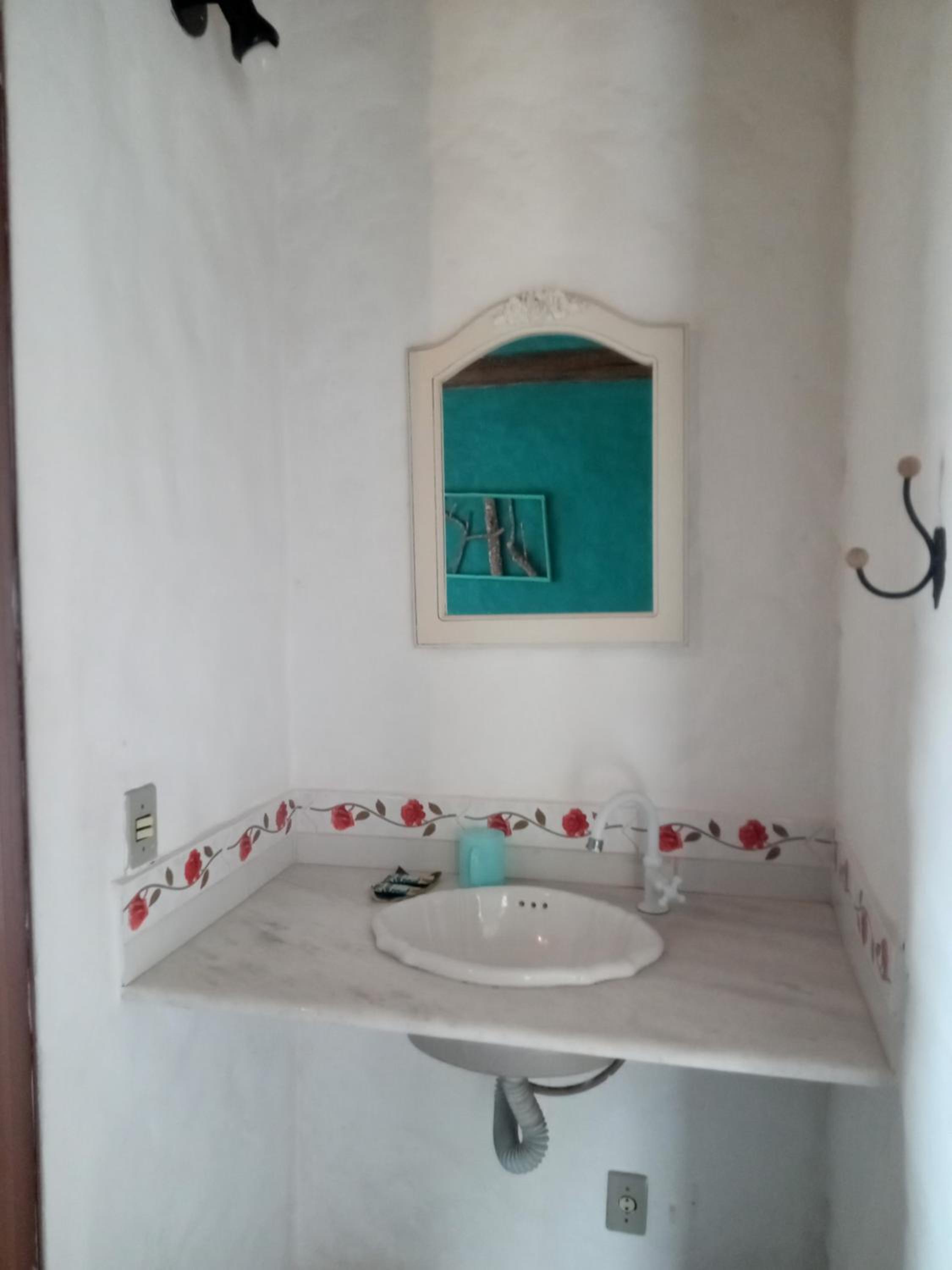 Suite with Balcony - Photo 6