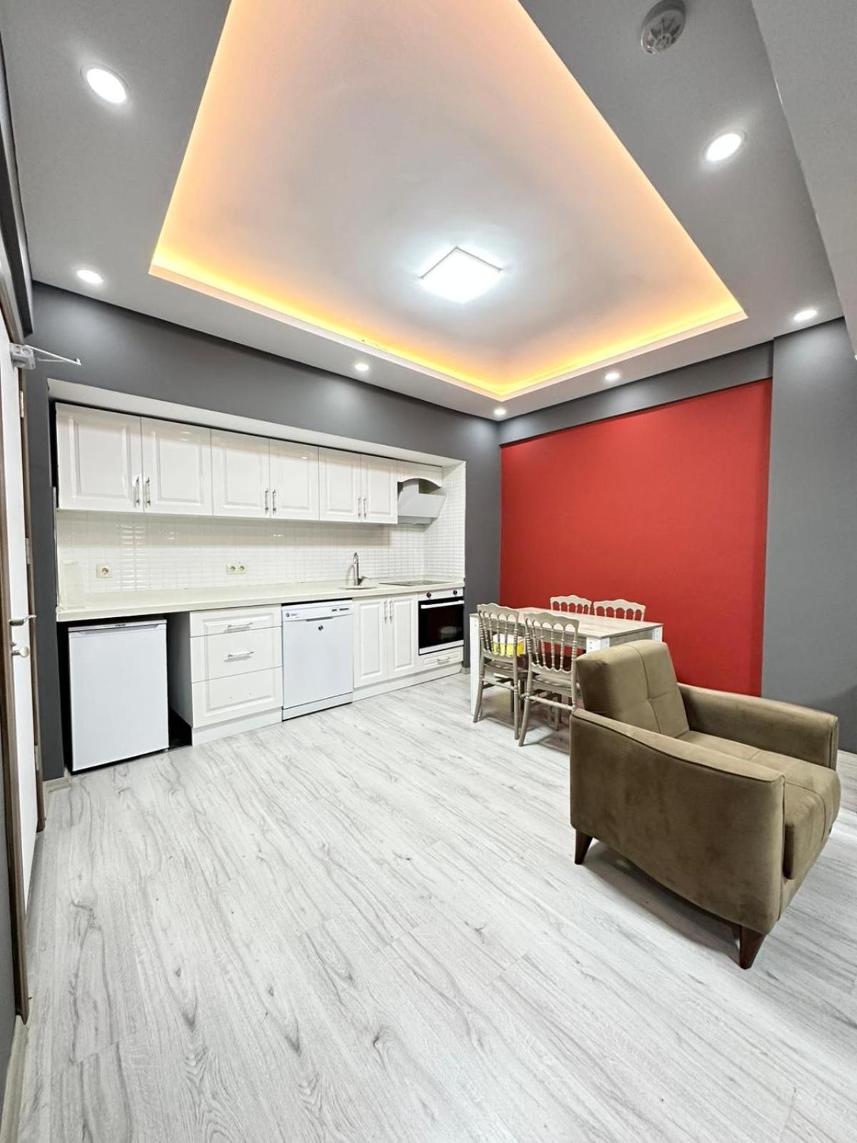 Apartment with Garden View