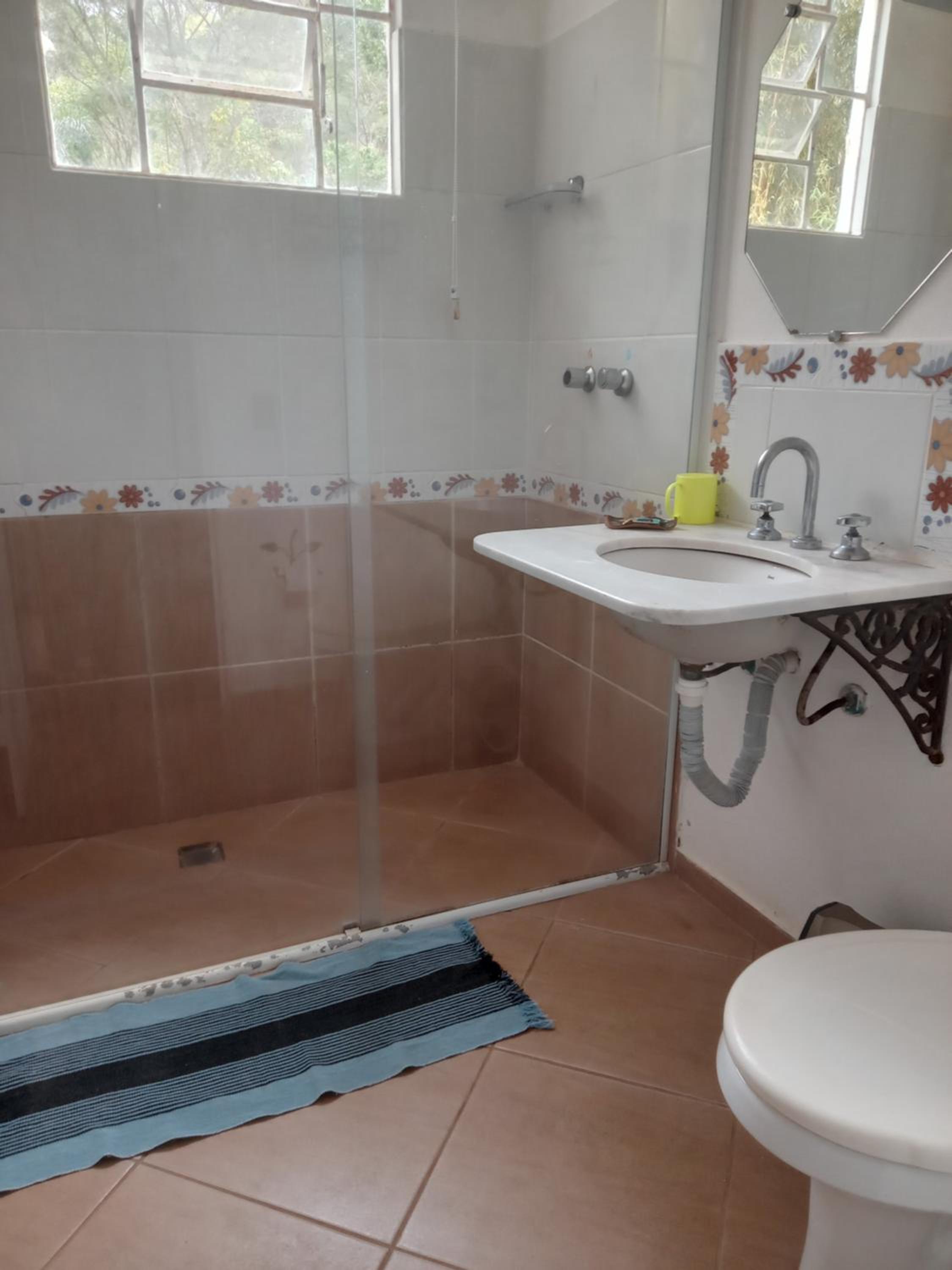 Suite - Photo 16