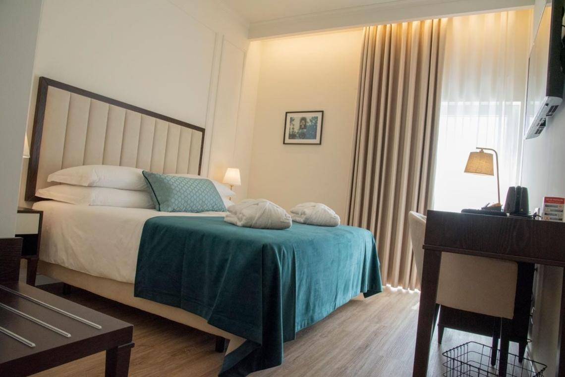 Twin Room with Pool View and Reveillon Dinner photo 3
