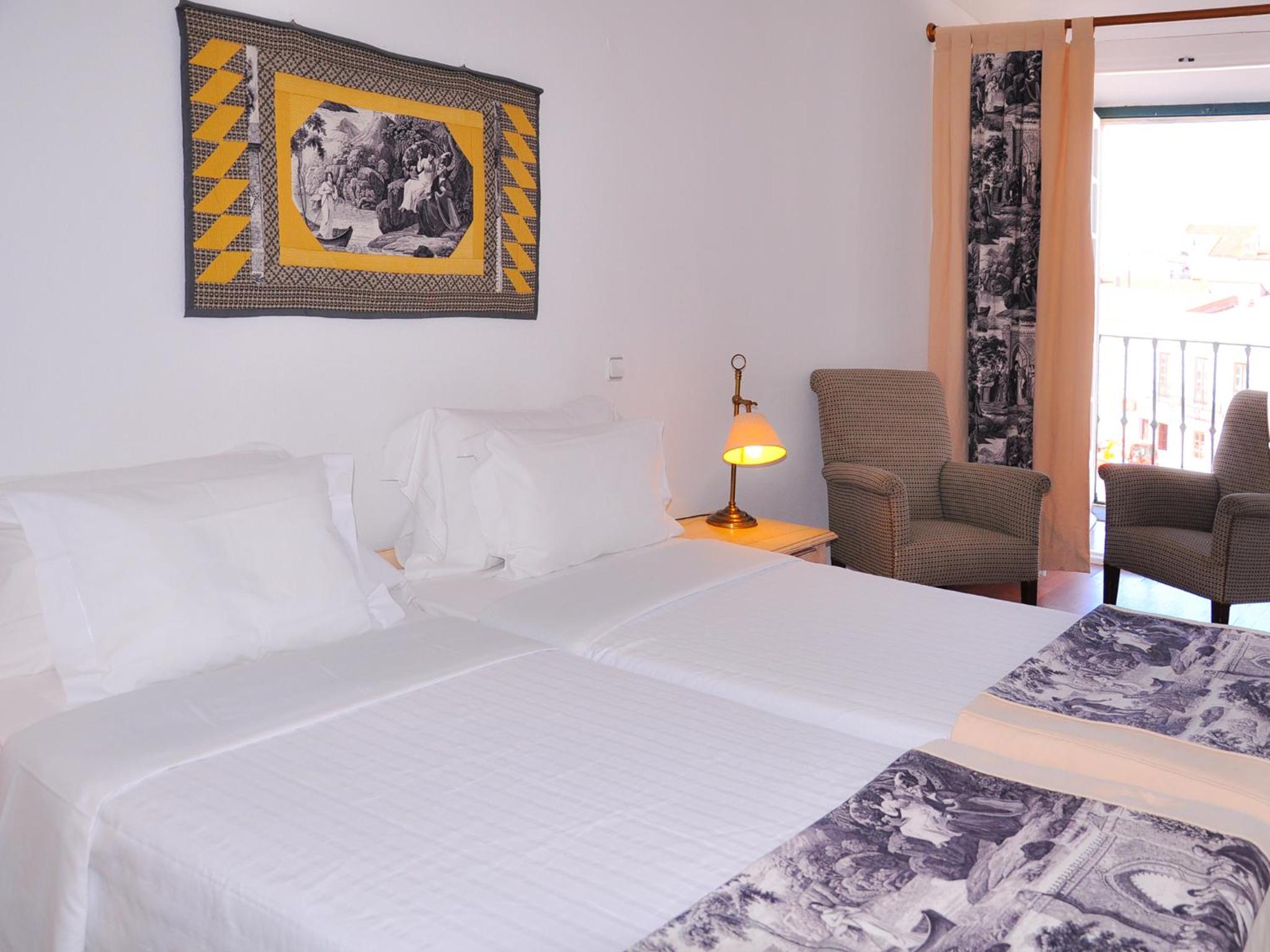 Standard Twin Room - Photo 2