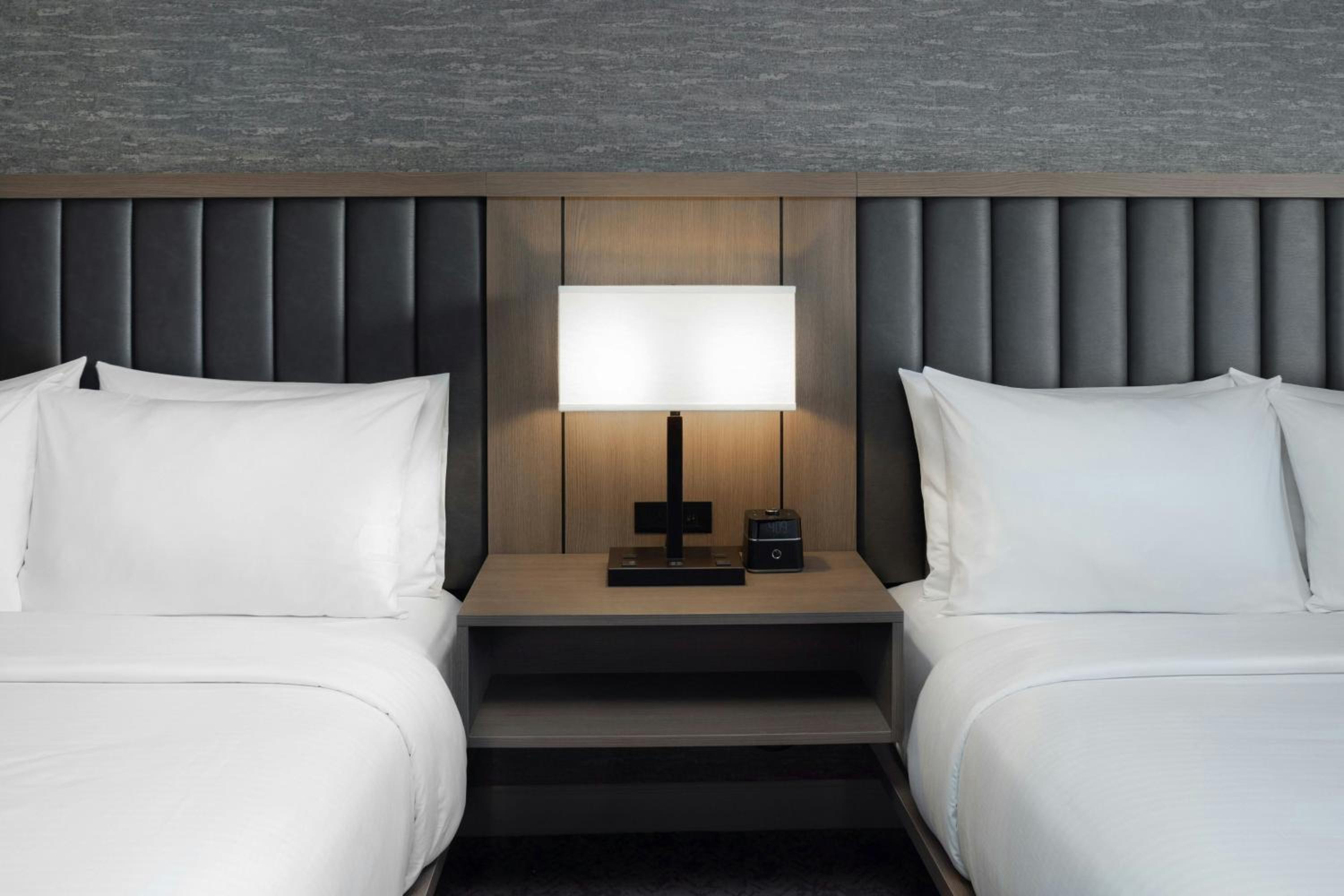 Traditional Double Room with Two Double Beds and Roll-in Shower - Mobility and Hearing Accessible photo 2