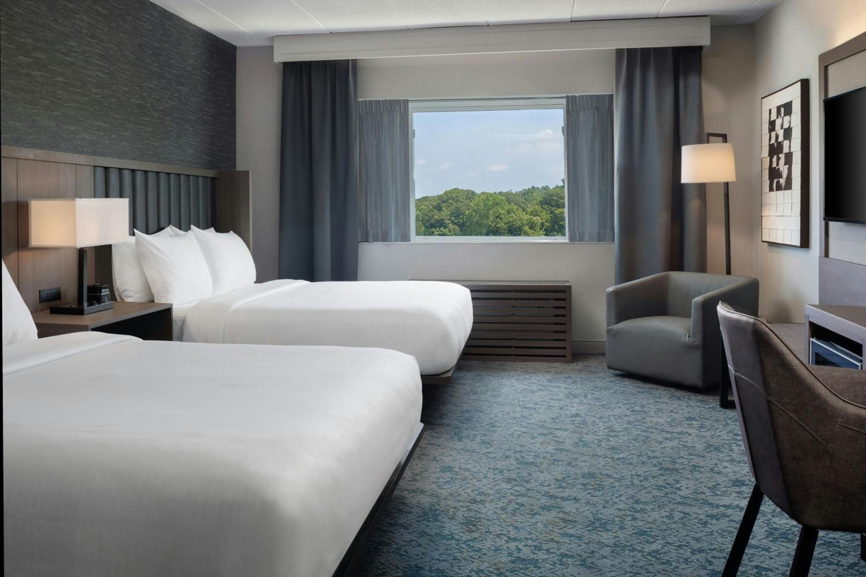 Traditional Double Room with Two Double Beds and Roll-in Shower - Mobility and Hearing Accessible photo 1