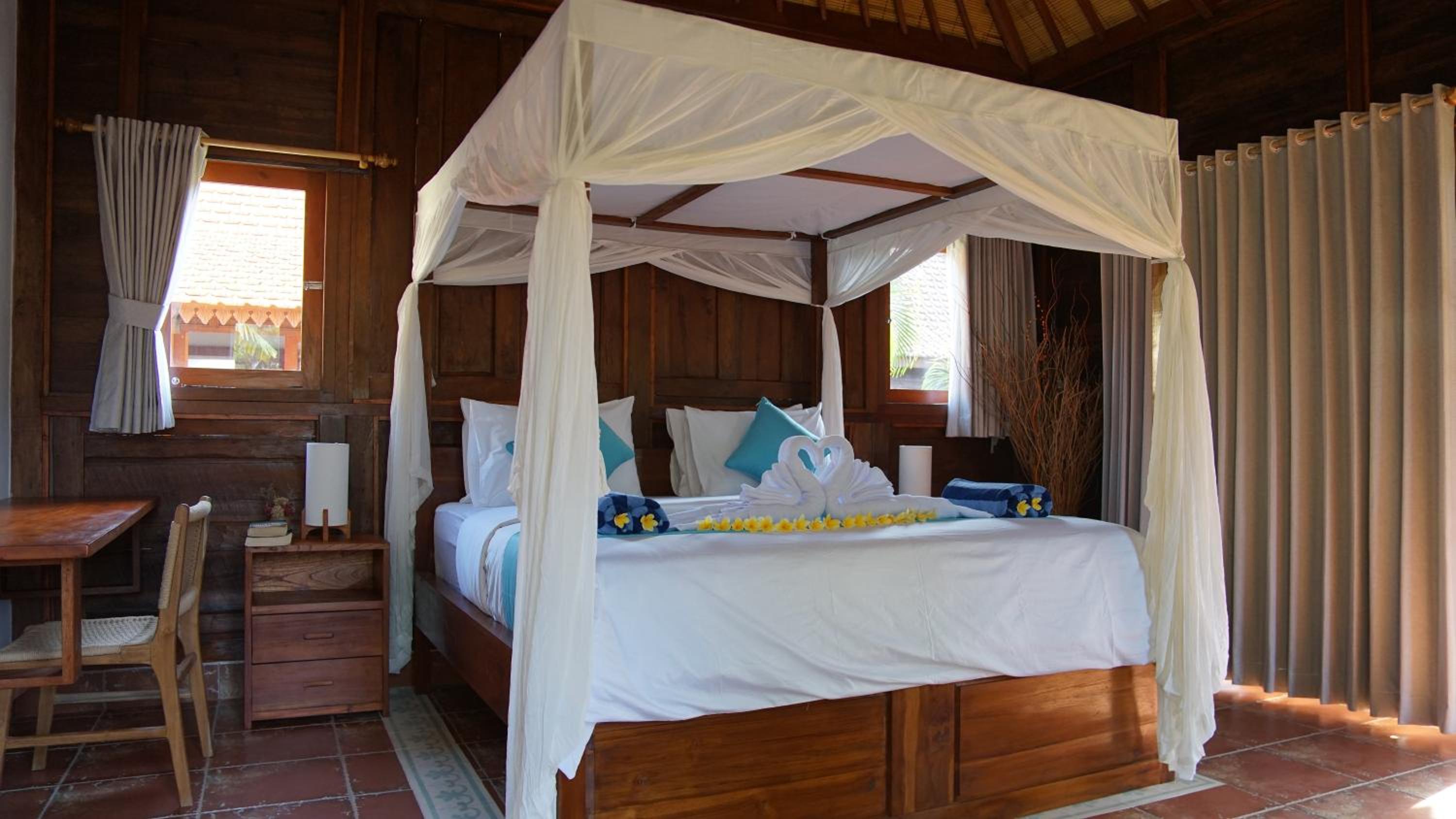 Deluxe Double Room with Bath photo 3