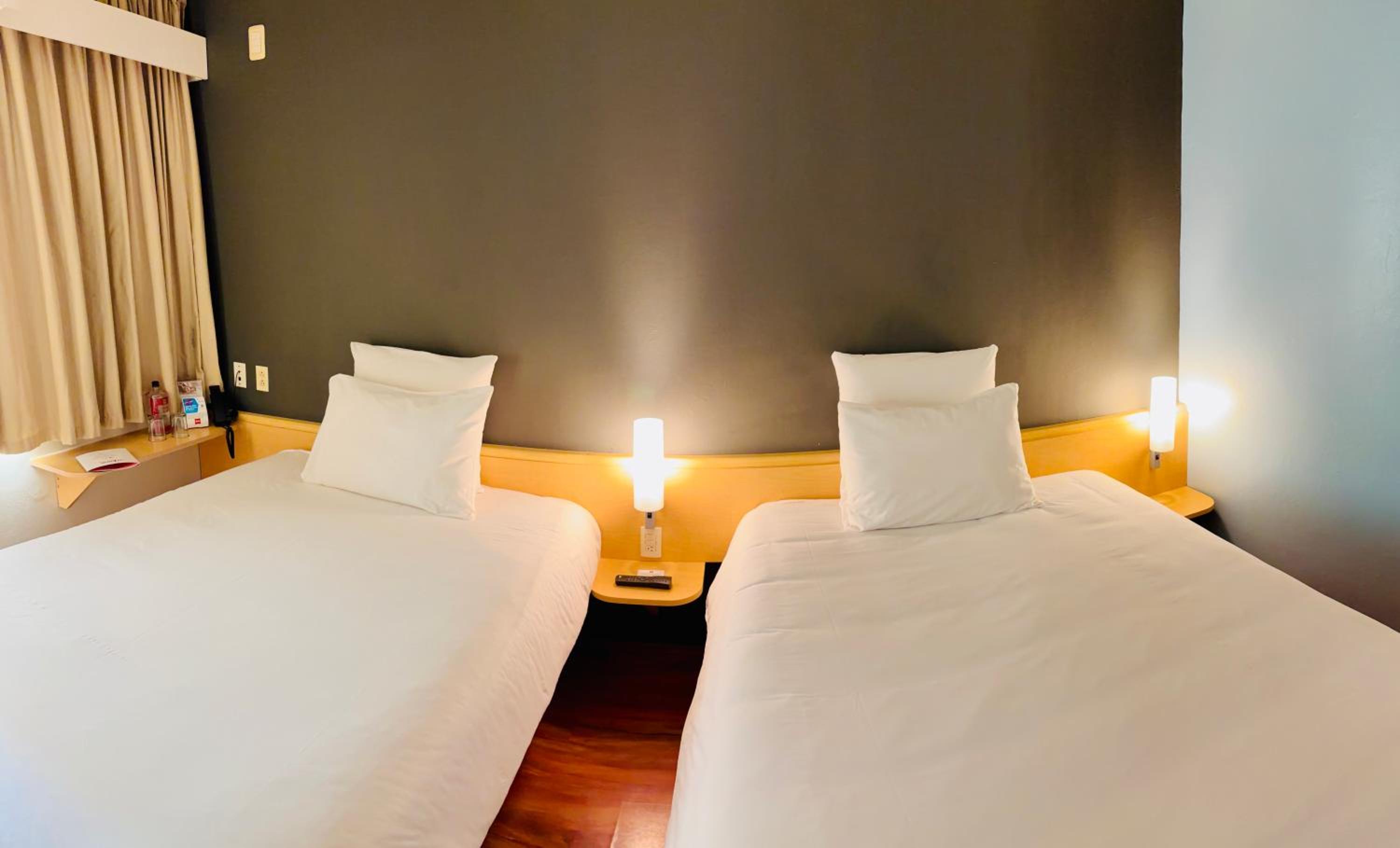 Standard Double Room with Two Double Beds - Photo 5