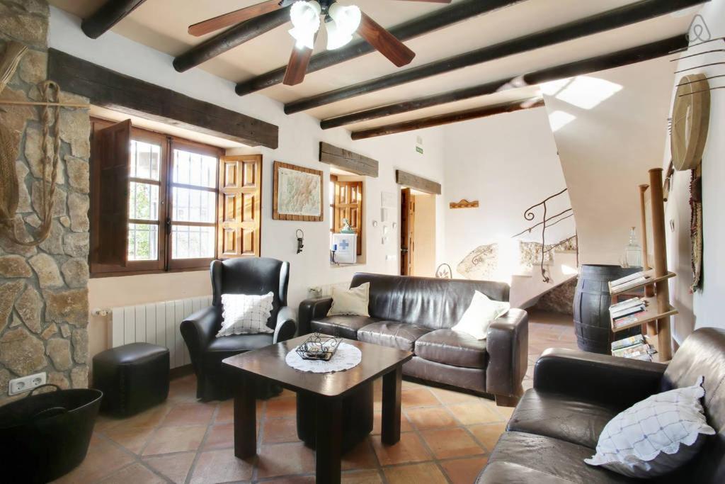 Casa adosada de tres habitaciones