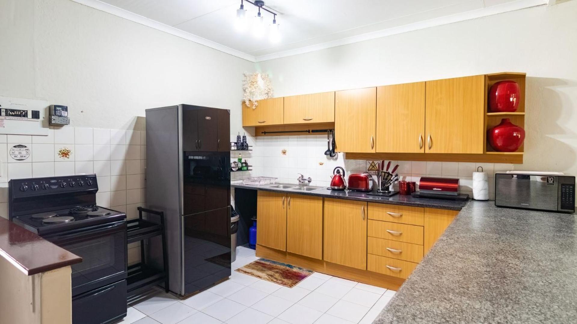 Apartment - Ground Floor - Photo 1
