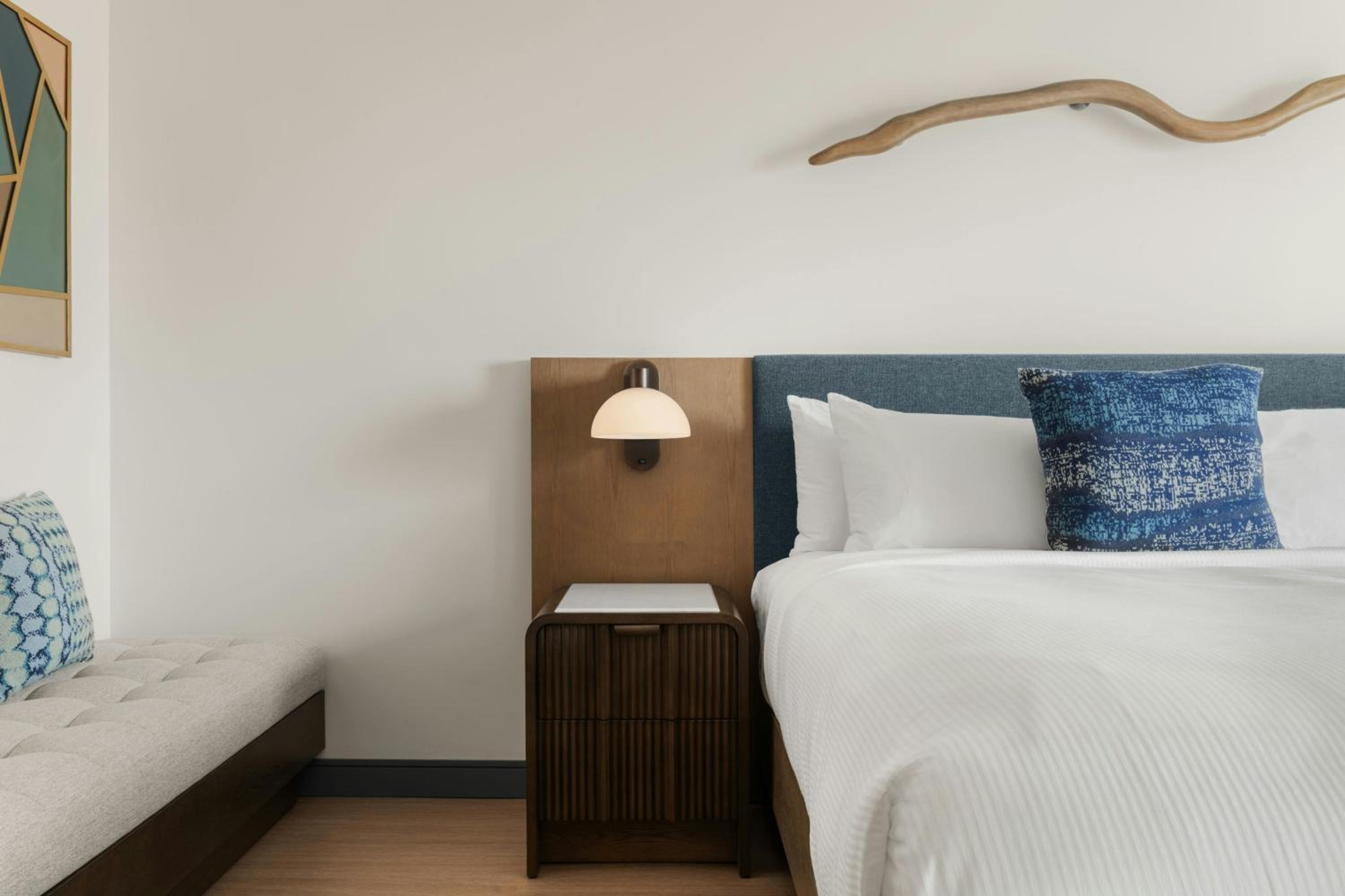 King Room with Balcony and Ocean View photo 2