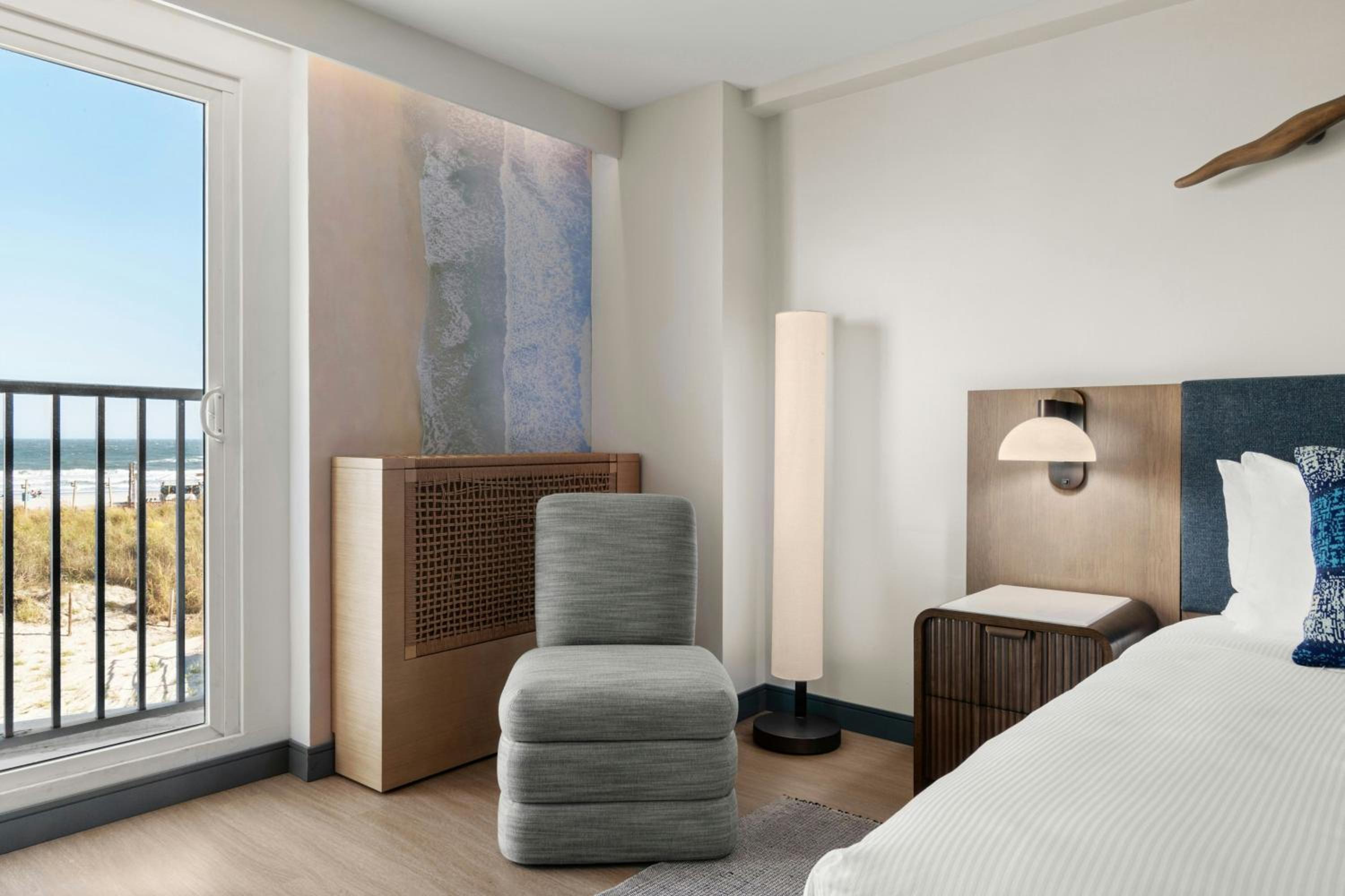 King Room with Balcony - Oceanfront photo 2