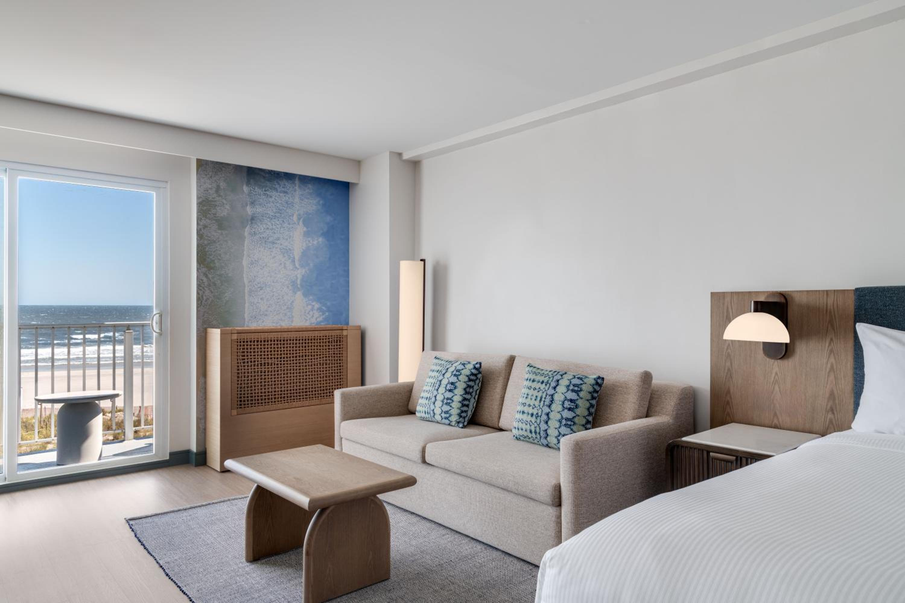 King Room with Sofa Bed, Oceanfront View and Roll-in Shower - Mobility Accessible photo 2