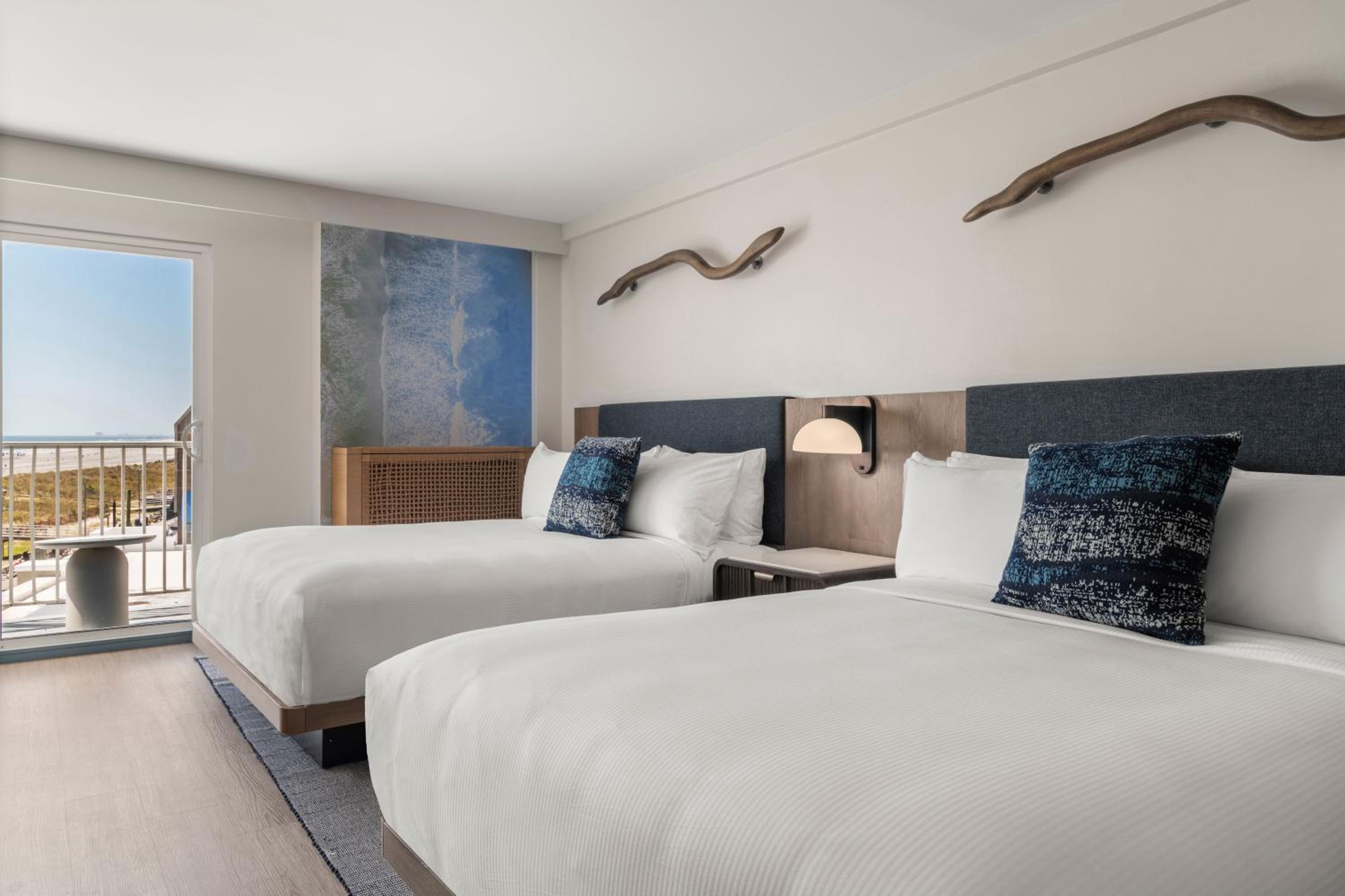 Larger Queen Room with Two Queen Beds and Roll-in Shower - Mobility Accessible photo 3
