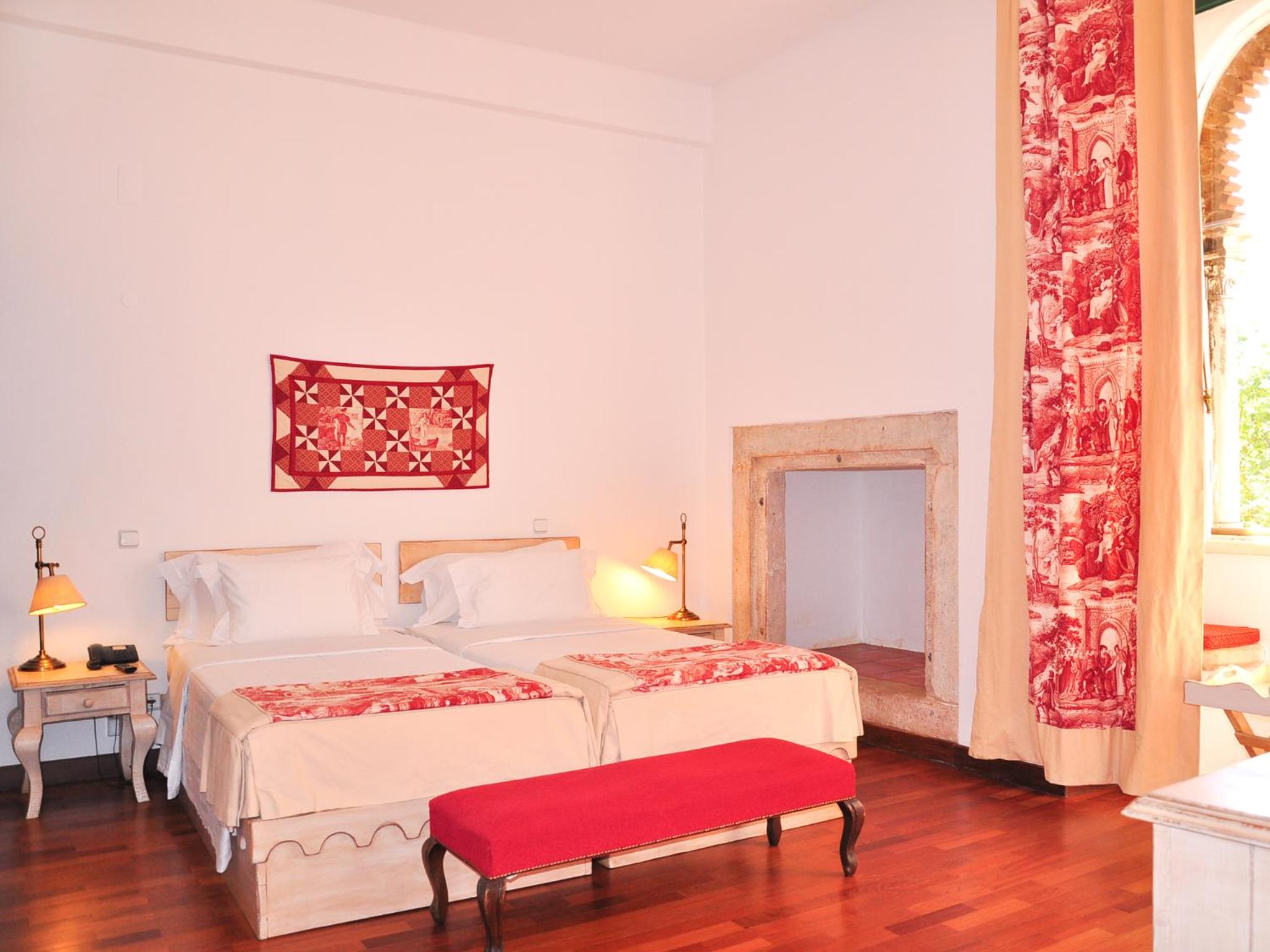 Standard Double Room - Photo 10