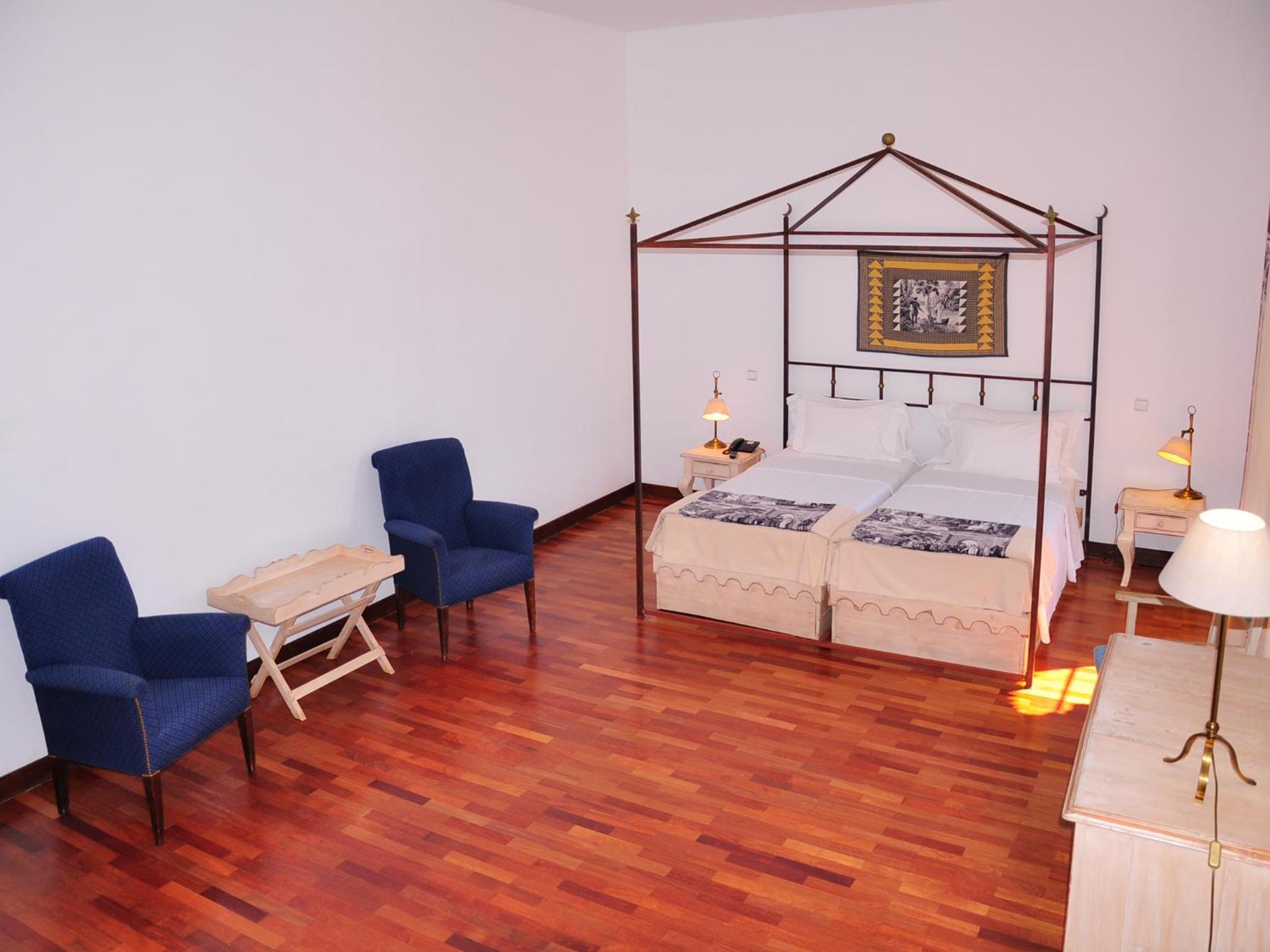 Superior Twin Room - Photo 11
