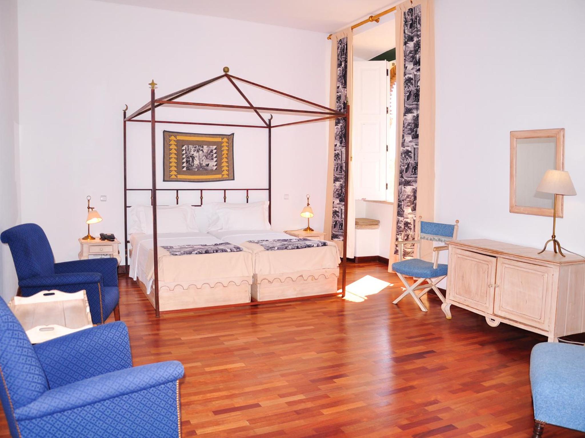 Superior Twin Room - Photo 10