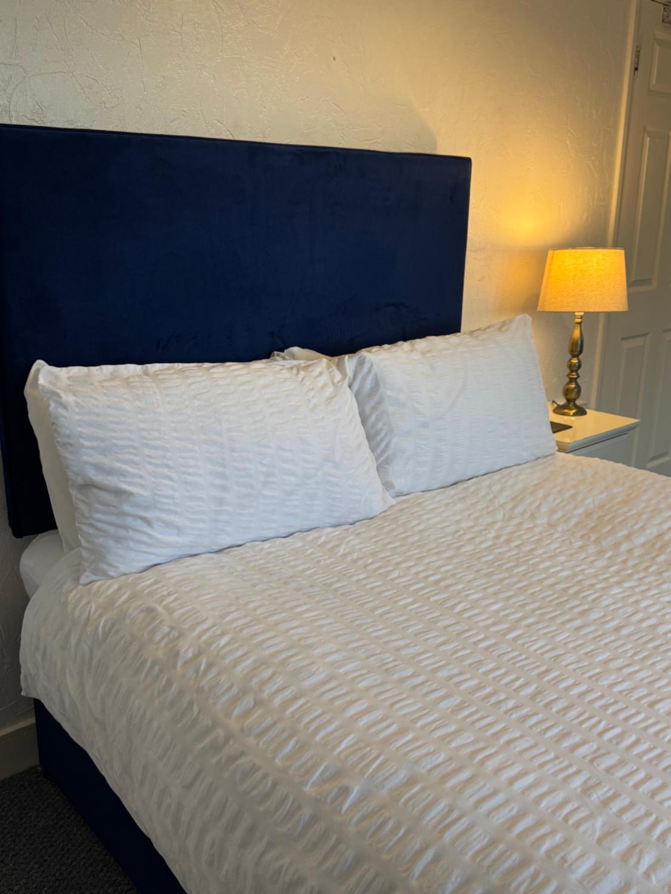 Double Room with Shared Bathroom photo 1